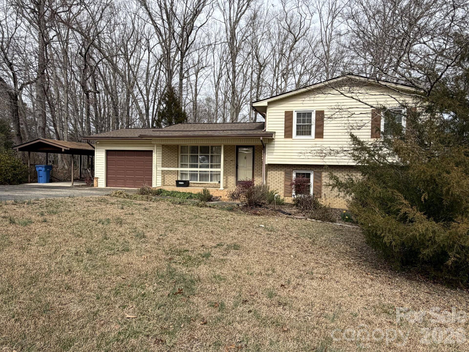 2033 Sprucewood ST, Albemarle, NC 28001