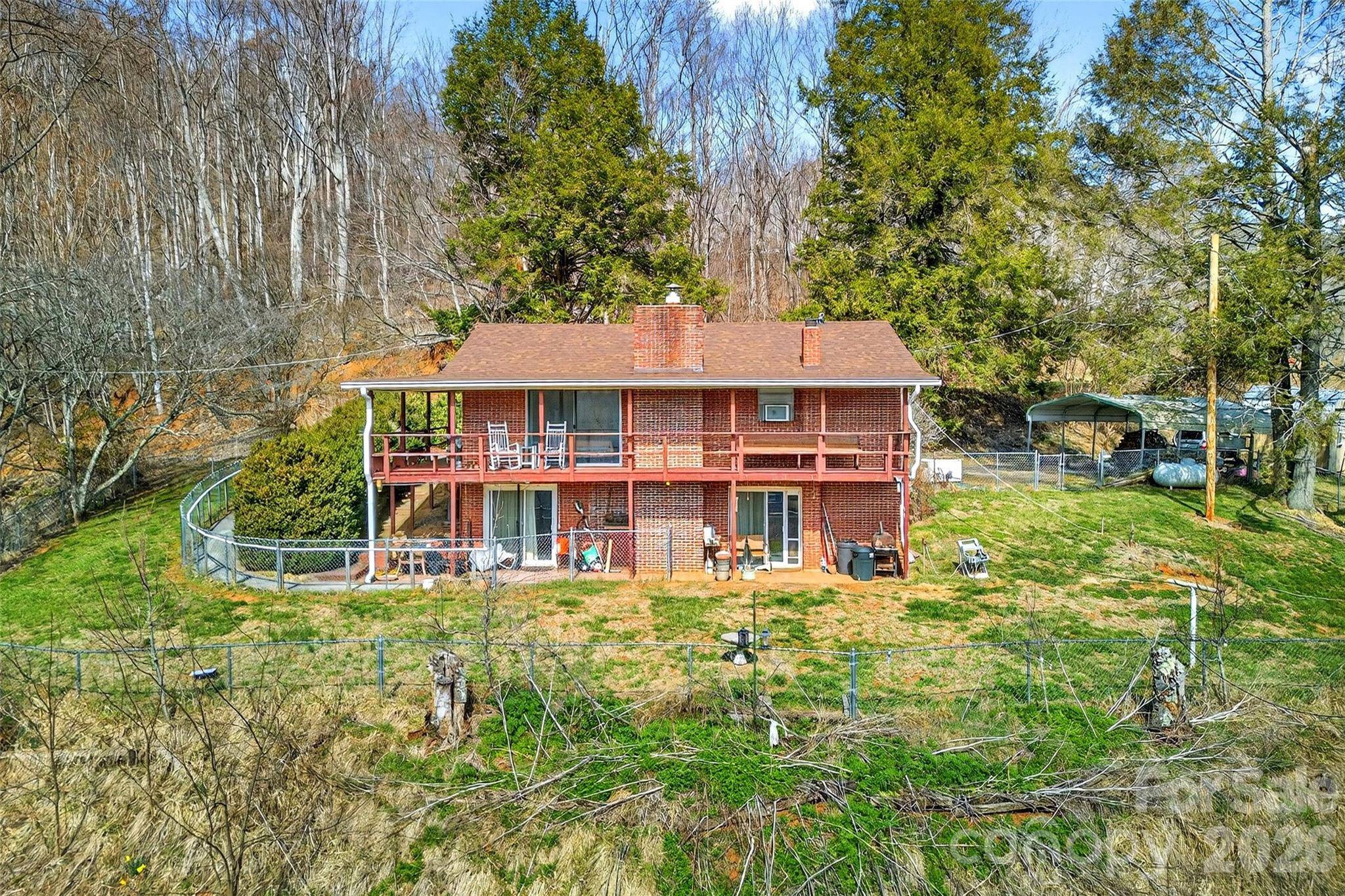 1306 Fork Mountain RD, Bakersville, NC 28705
