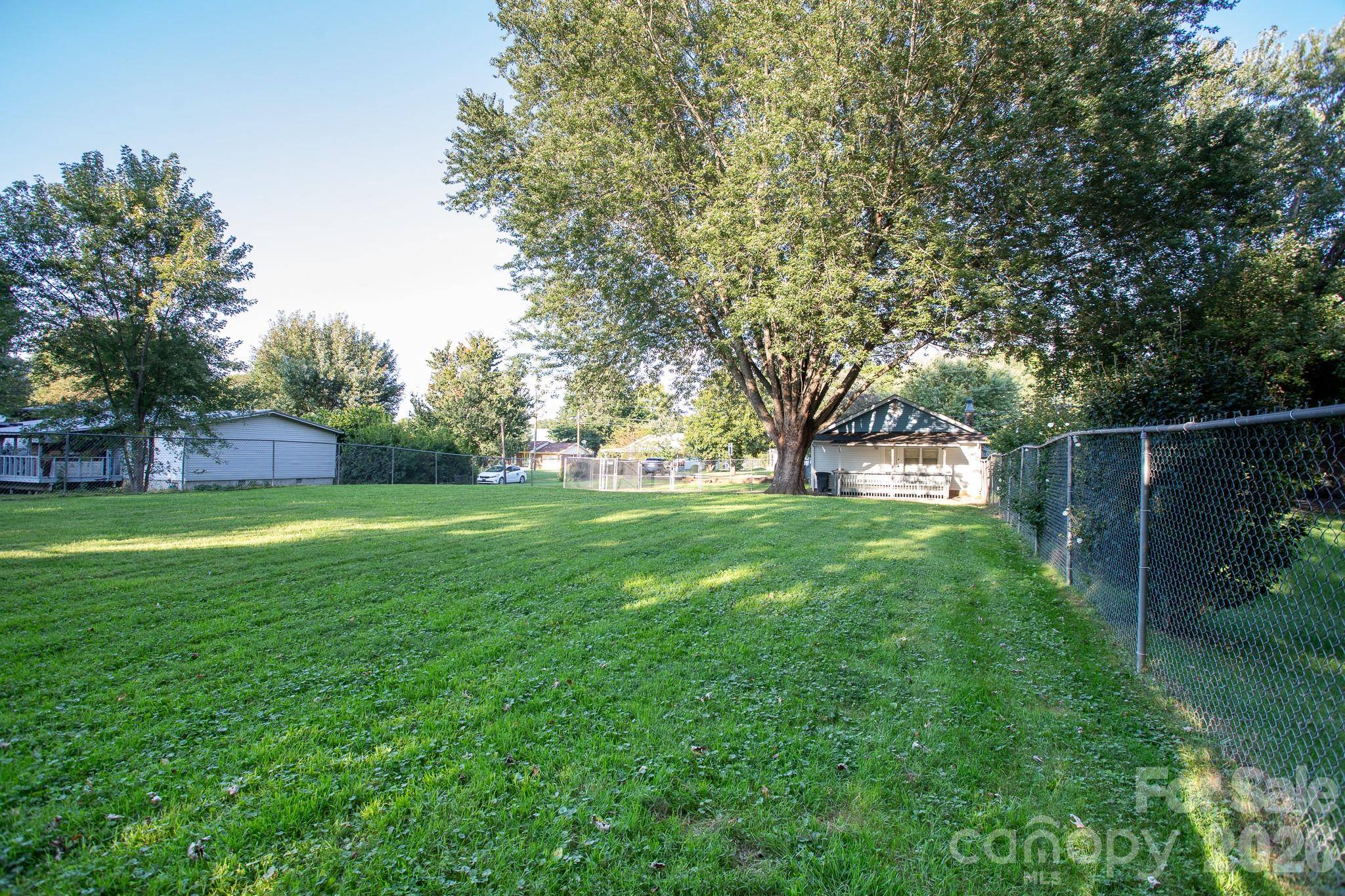 95 Elysinia AVE, Waynesville, NC 28786