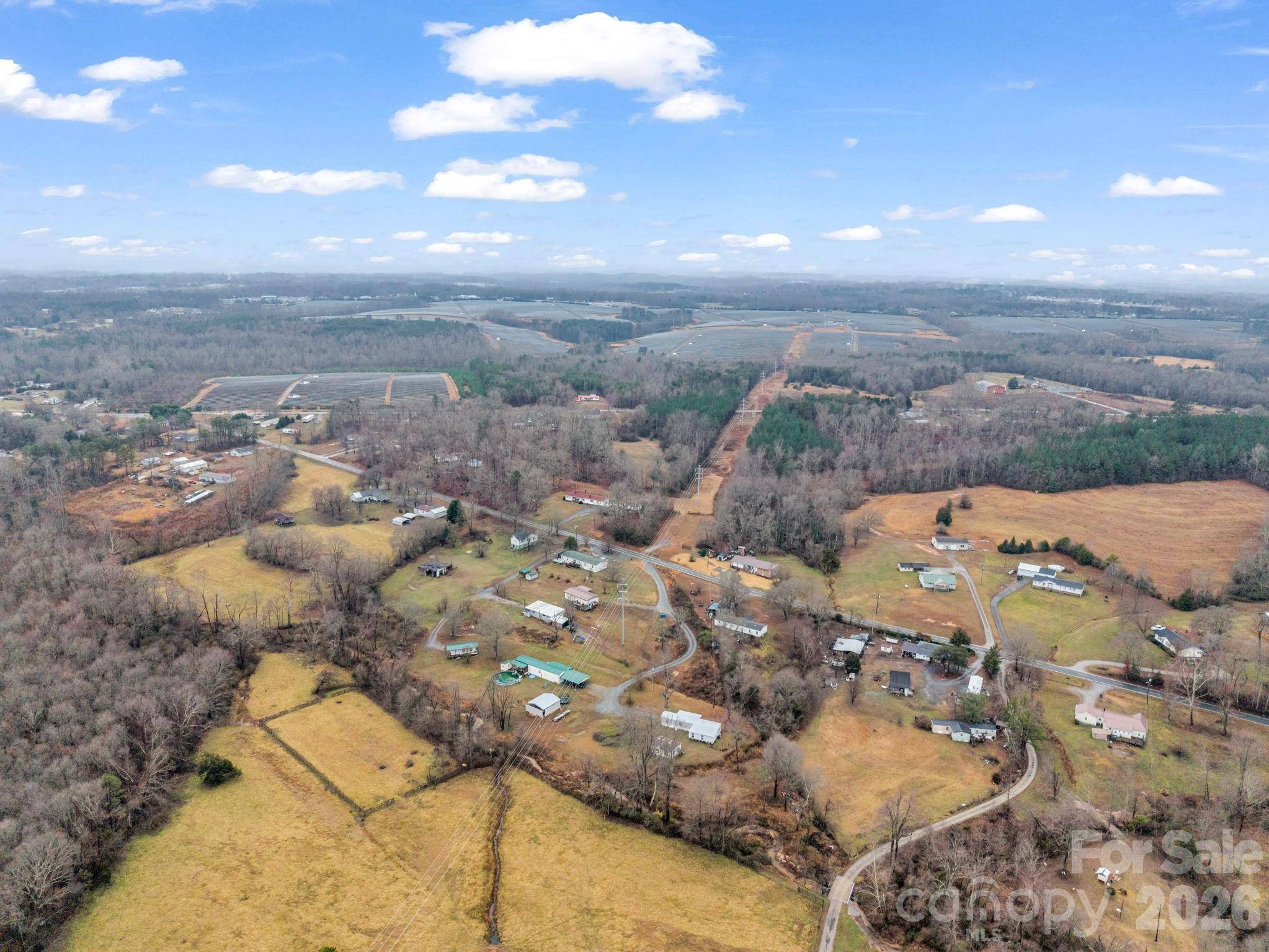827 Old Henrietta RD, Forest City, NC 28043