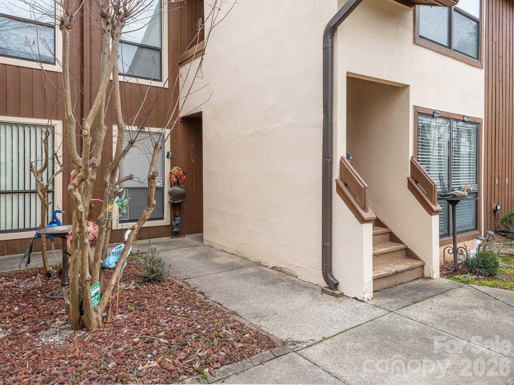 7200 Winery LN, Charlotte, NC 28227