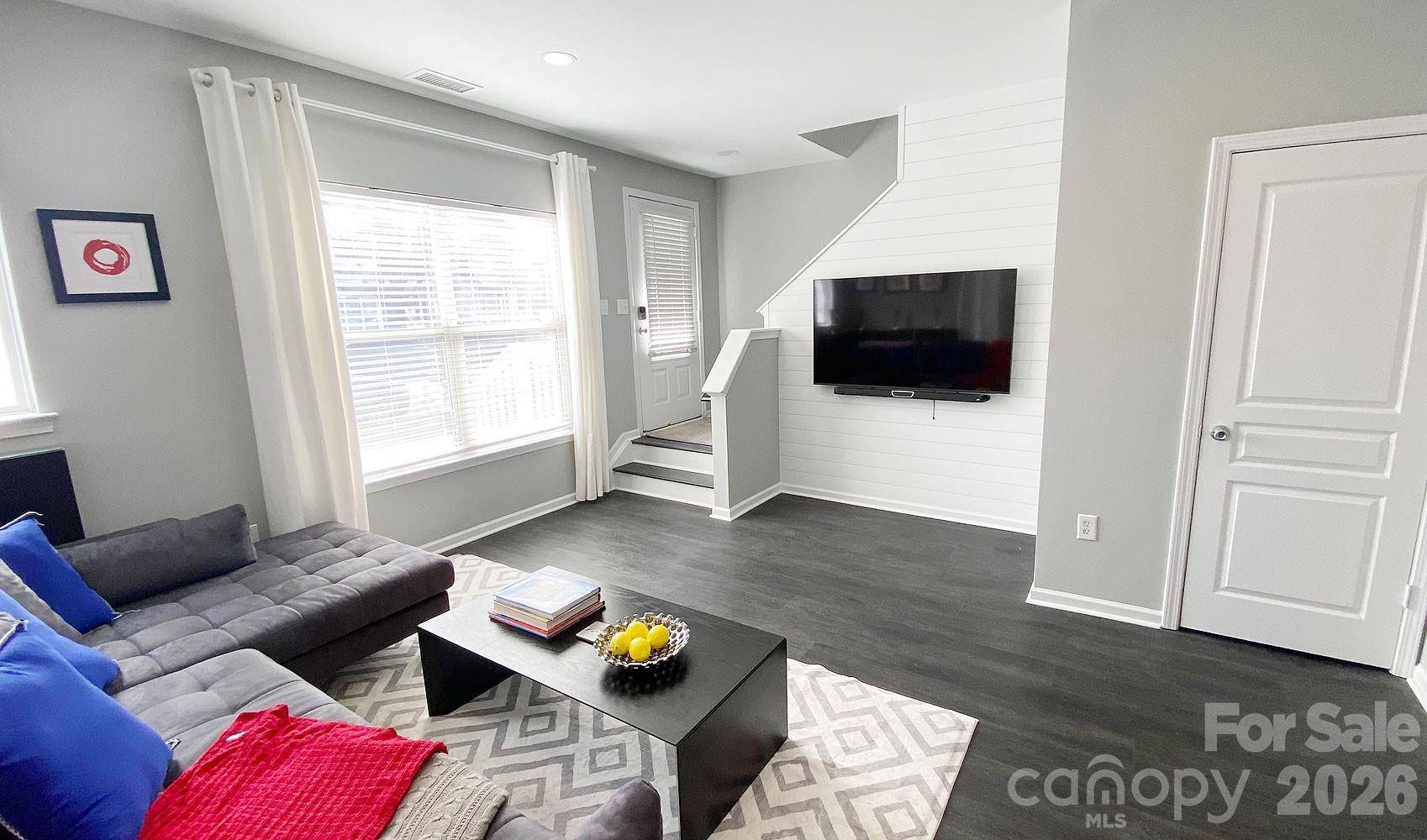 446 W Worthington AVE, Charlotte, NC 28203