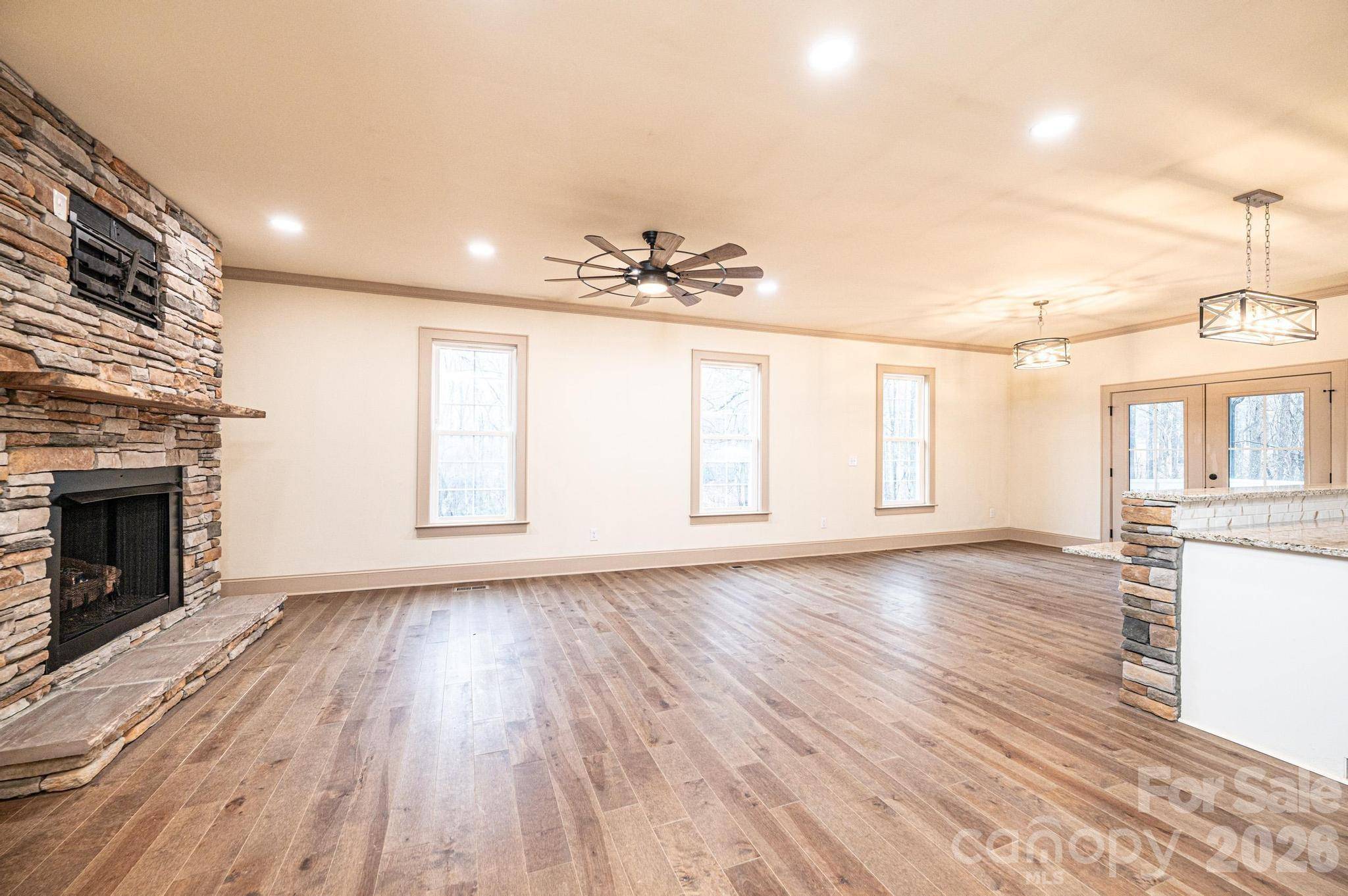 1610 Summerlin PL, Newton, NC 28658