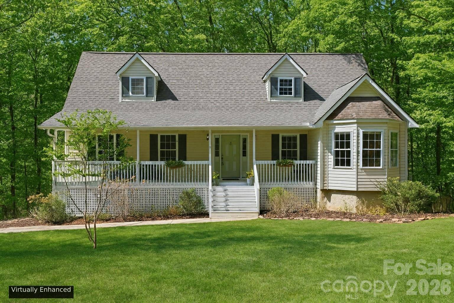 8 Fiver LN, Asheville, NC 28803