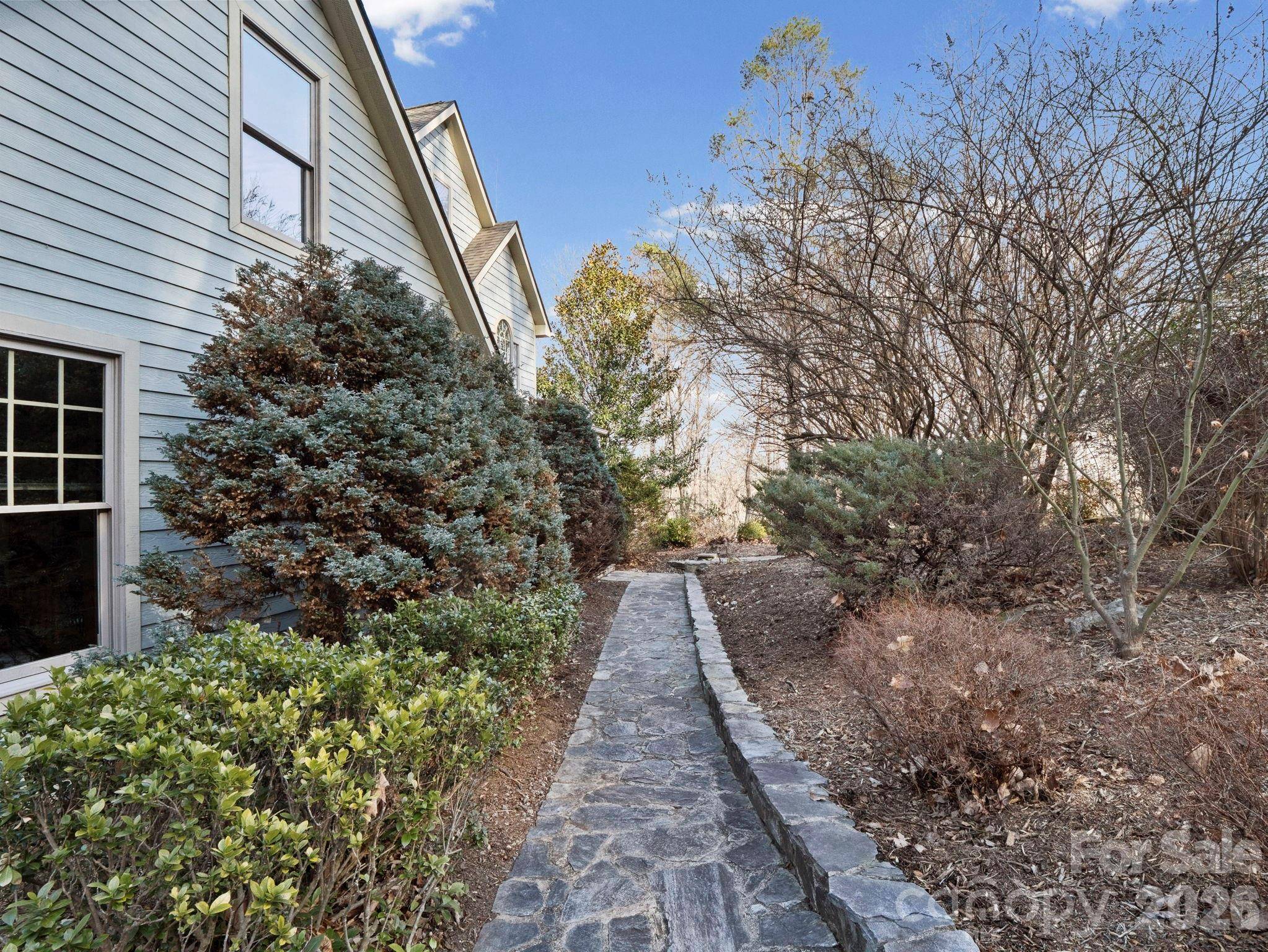 308 Bluebird RD, Lake Lure, NC 28746
