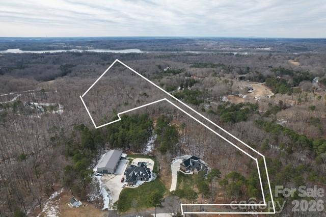 6745 Farmstead LN, Concord, NC 28027