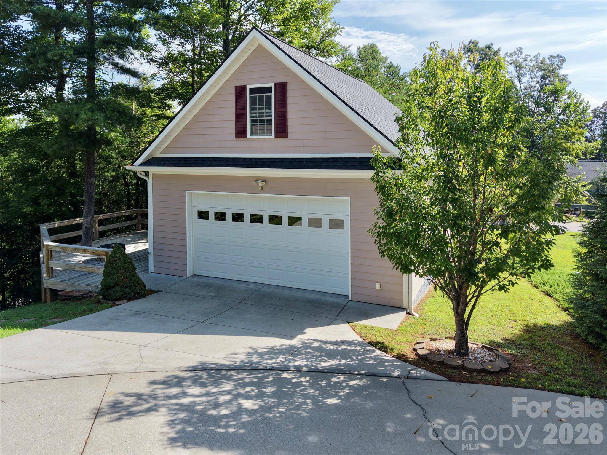 5 Timber Moss DR #8 & 9, Asheville, NC 28804