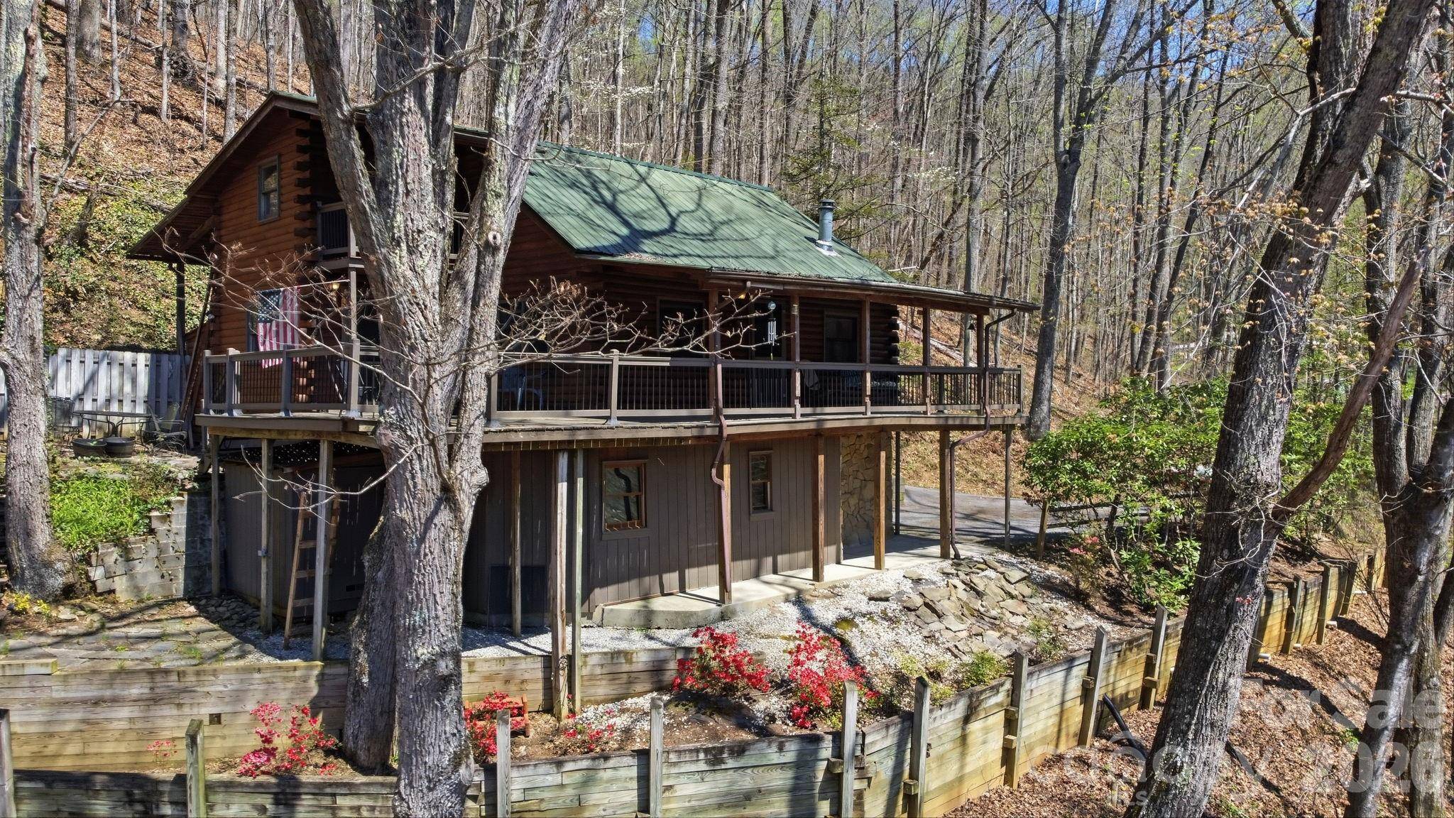 1837 E Alarka RD, Bryson City, NC 28713
