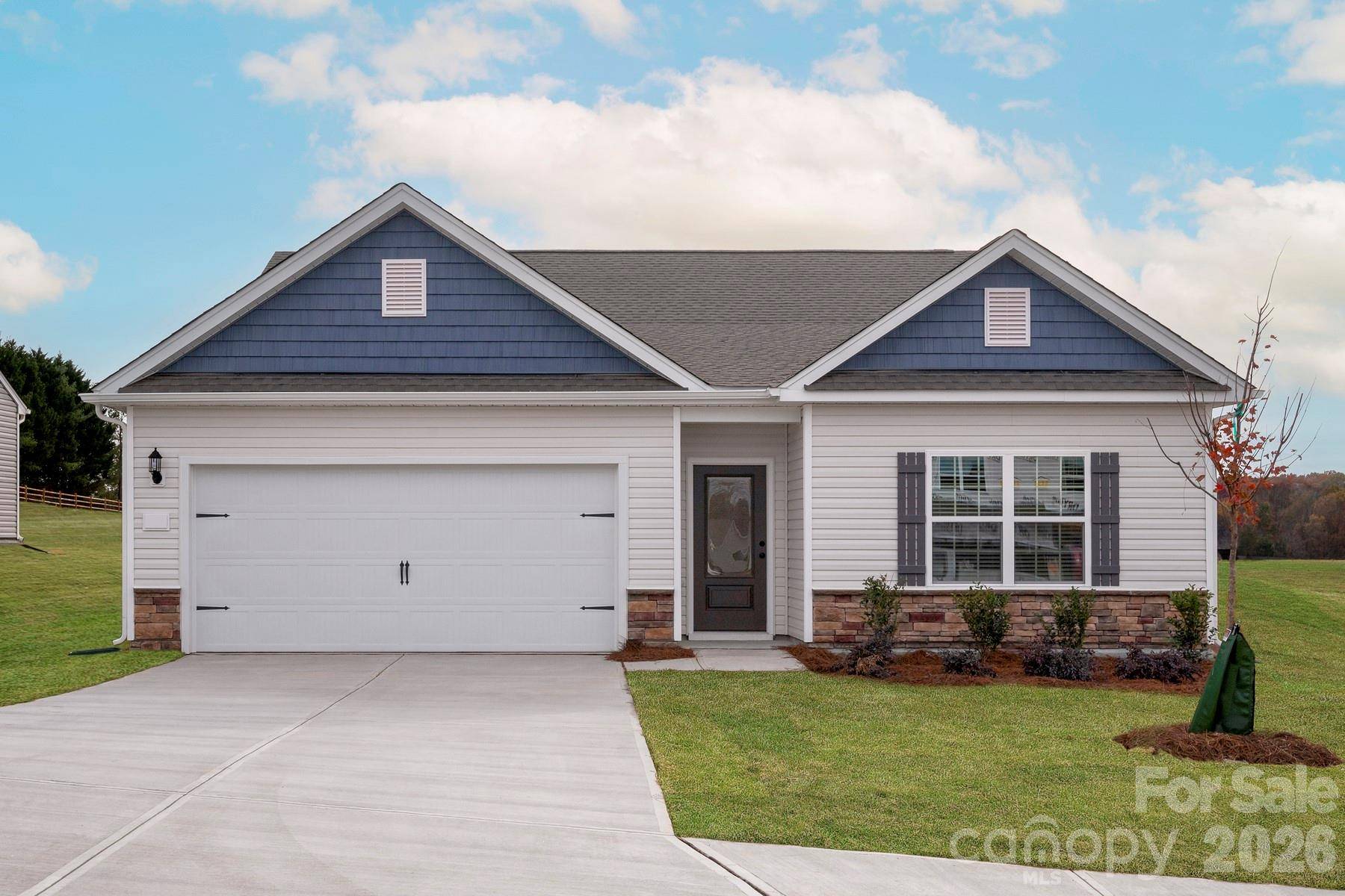 3446 Robindale DR, Winston Salem, NC 27107