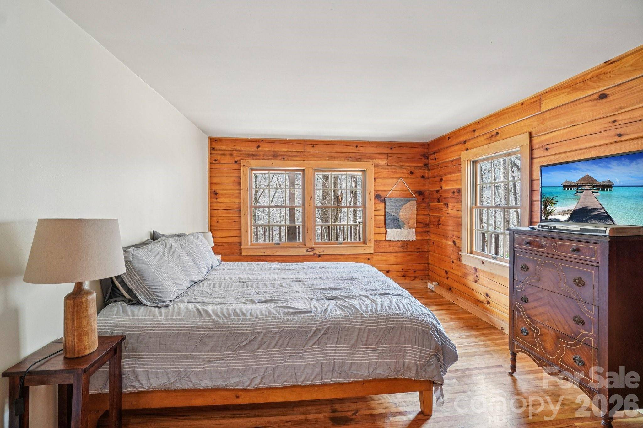 307 Roaring Creek LN, Waynesville, NC 28786