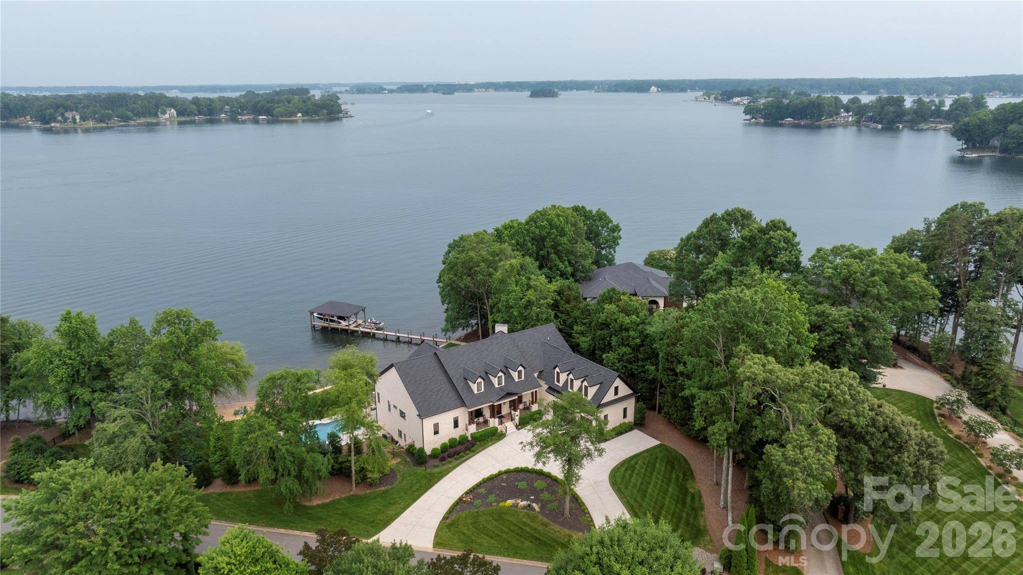 8170 Bay Pointe DR, Denver, NC 28037