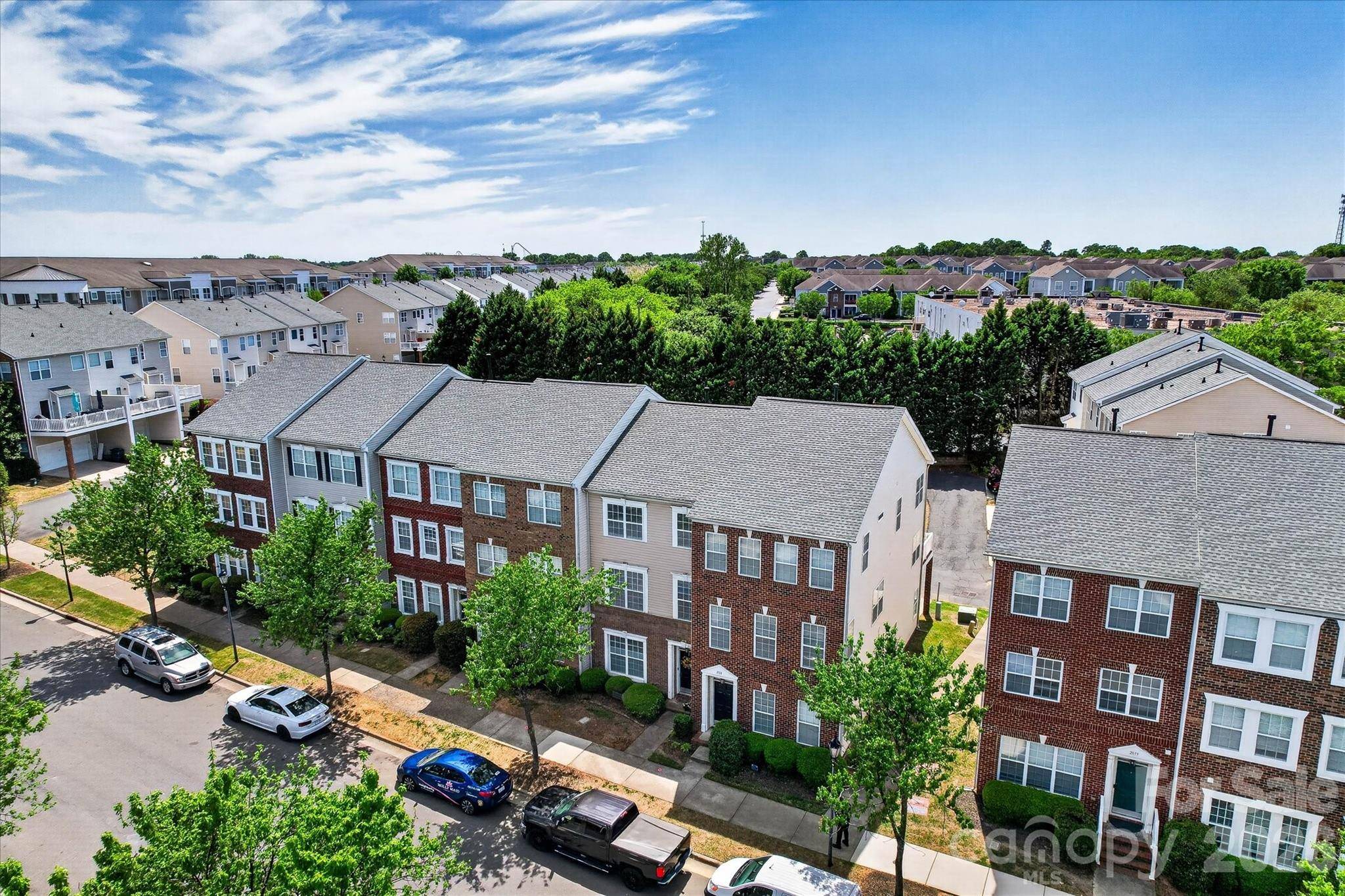 2009 Cambridge Beltway DR, Charlotte, NC 28273