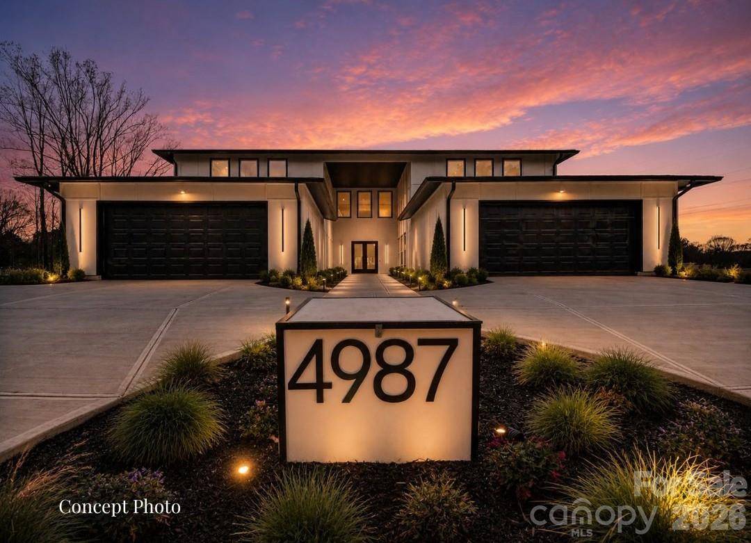 4987 Wildlife LN, Sherrills Ford, NC 28673