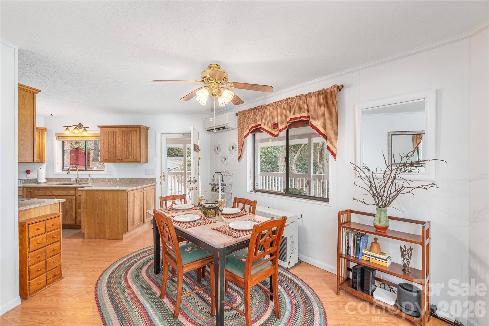 500 Apple Tree CT, Waynesville, NC 28786