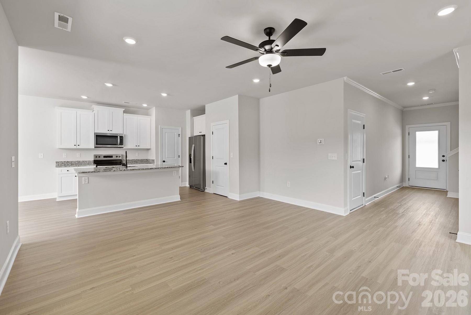 6610 Fairford DR, Charlotte, NC 28215