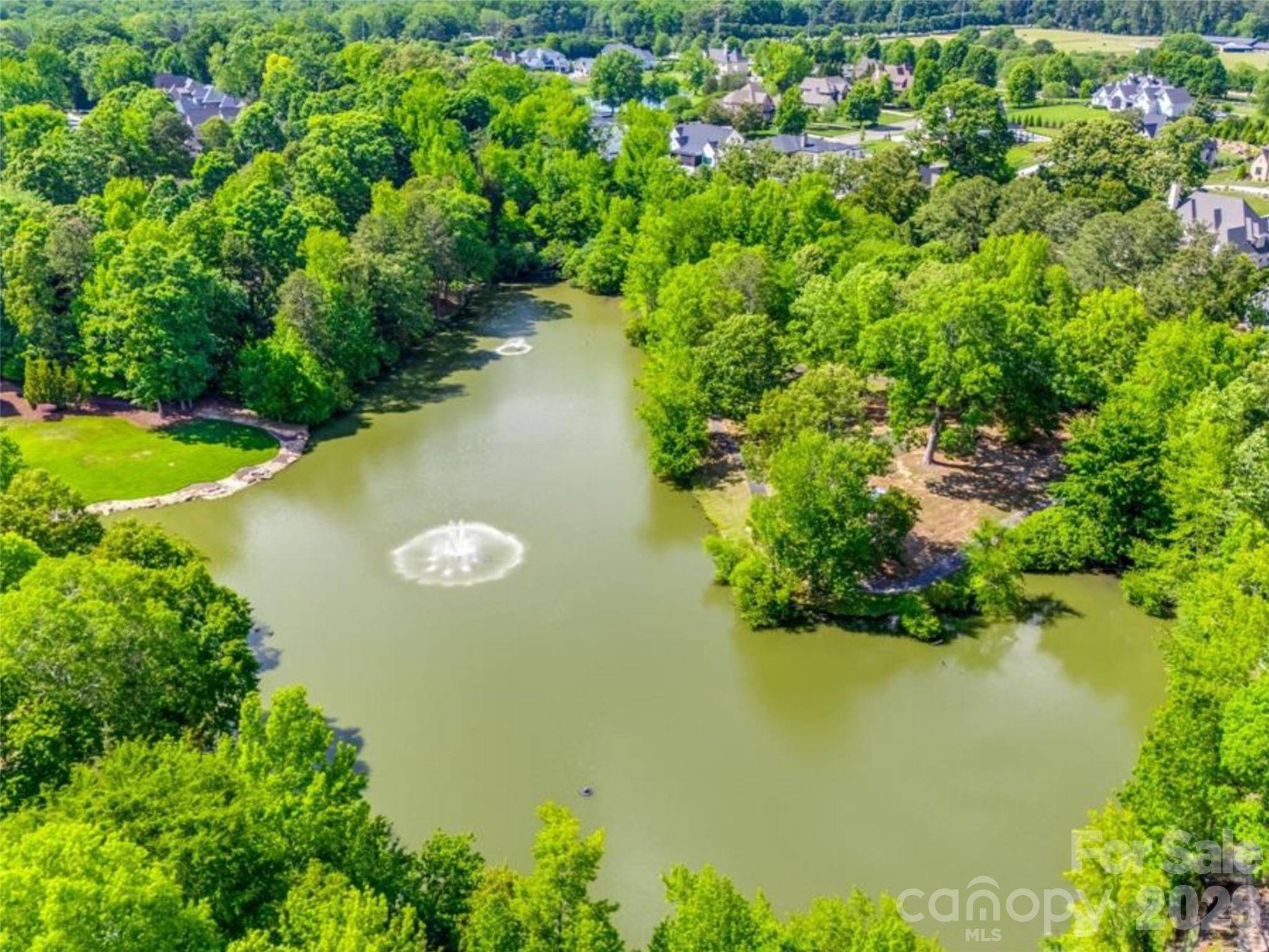 8334 Victoria Lake DR, Waxhaw, NC 28173