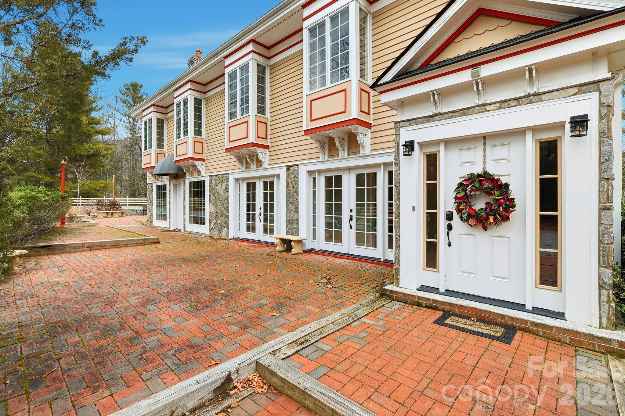 1644 Broadstone RD, Banner Elk, NC 28604