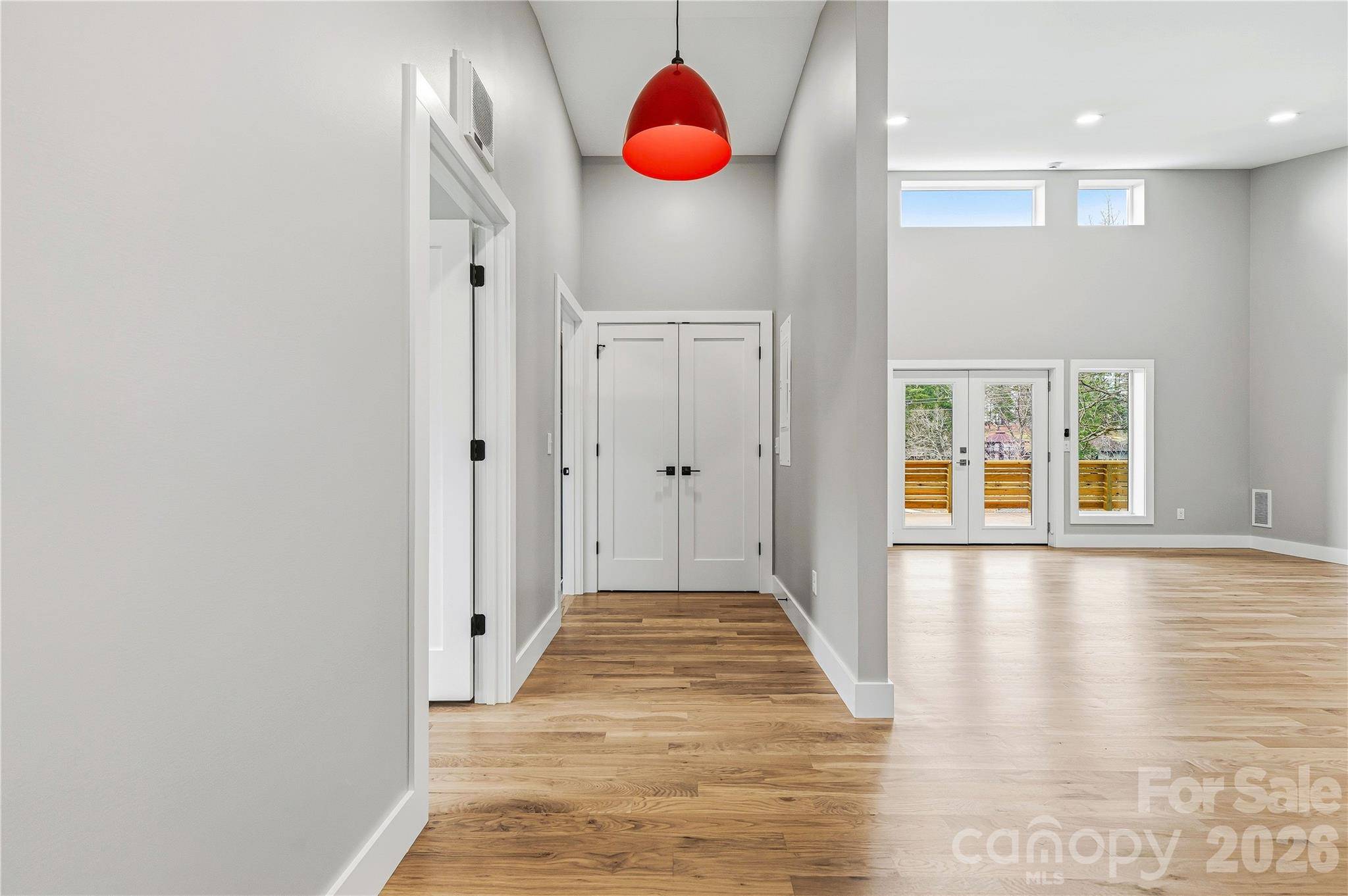 326 Emma RD, Asheville, NC 28806