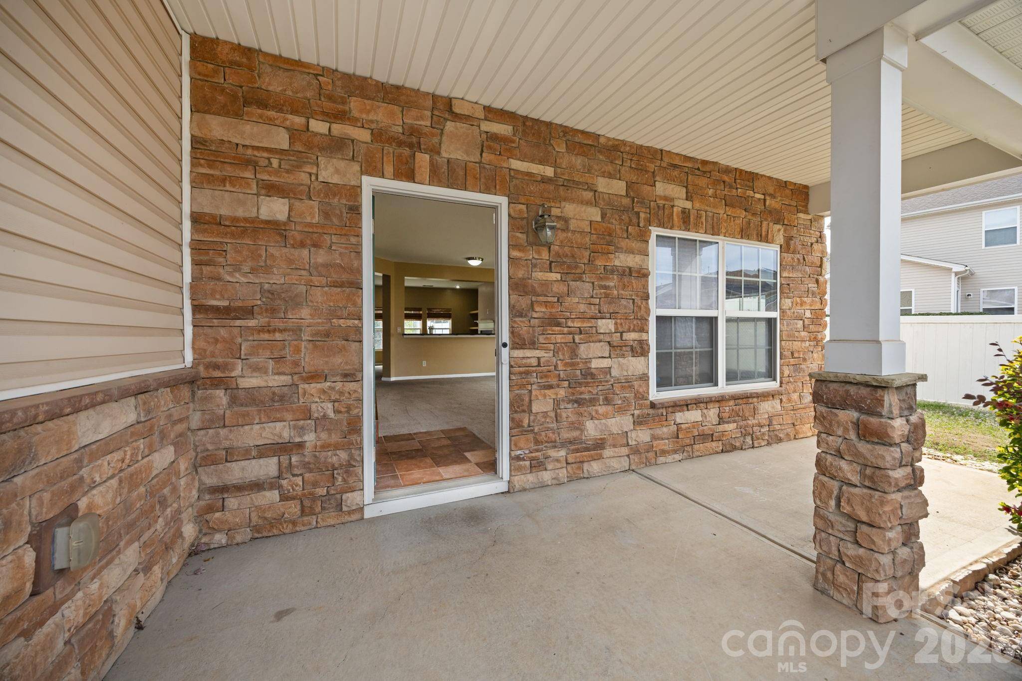 108 Sand Spur DR, Mooresville, NC 28117