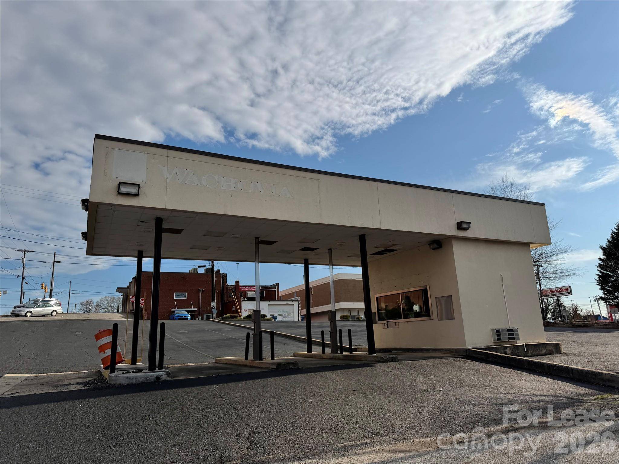 15 W Main AVE, Taylorsville, NC 28681