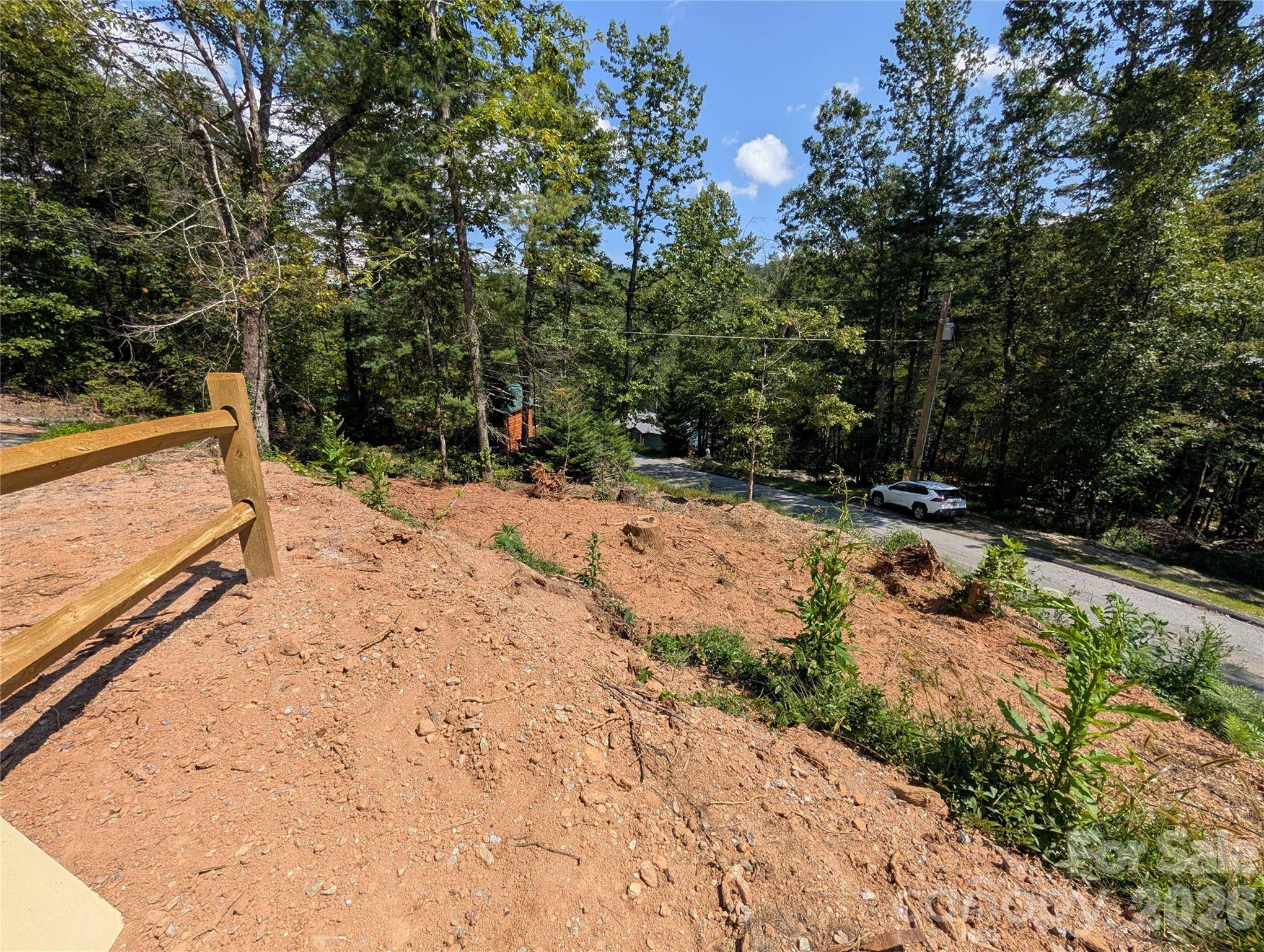 260 Oak Ridge RD, Hendersonville, NC 28792