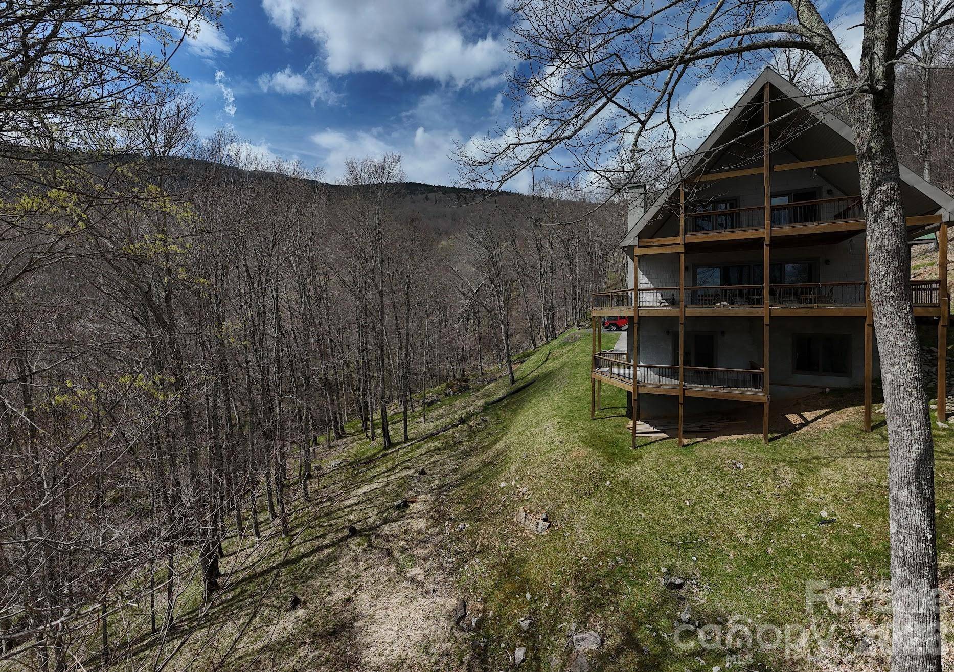 155 Mule Trail DR, Bakersville, NC 28705