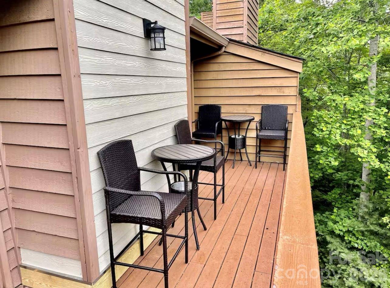 155 Quail Cove BLVD, Lake Lure, NC 28746