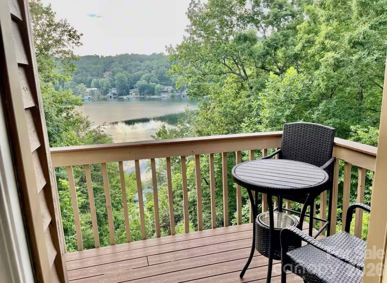 155 Quail Cove BLVD, Lake Lure, NC 28746