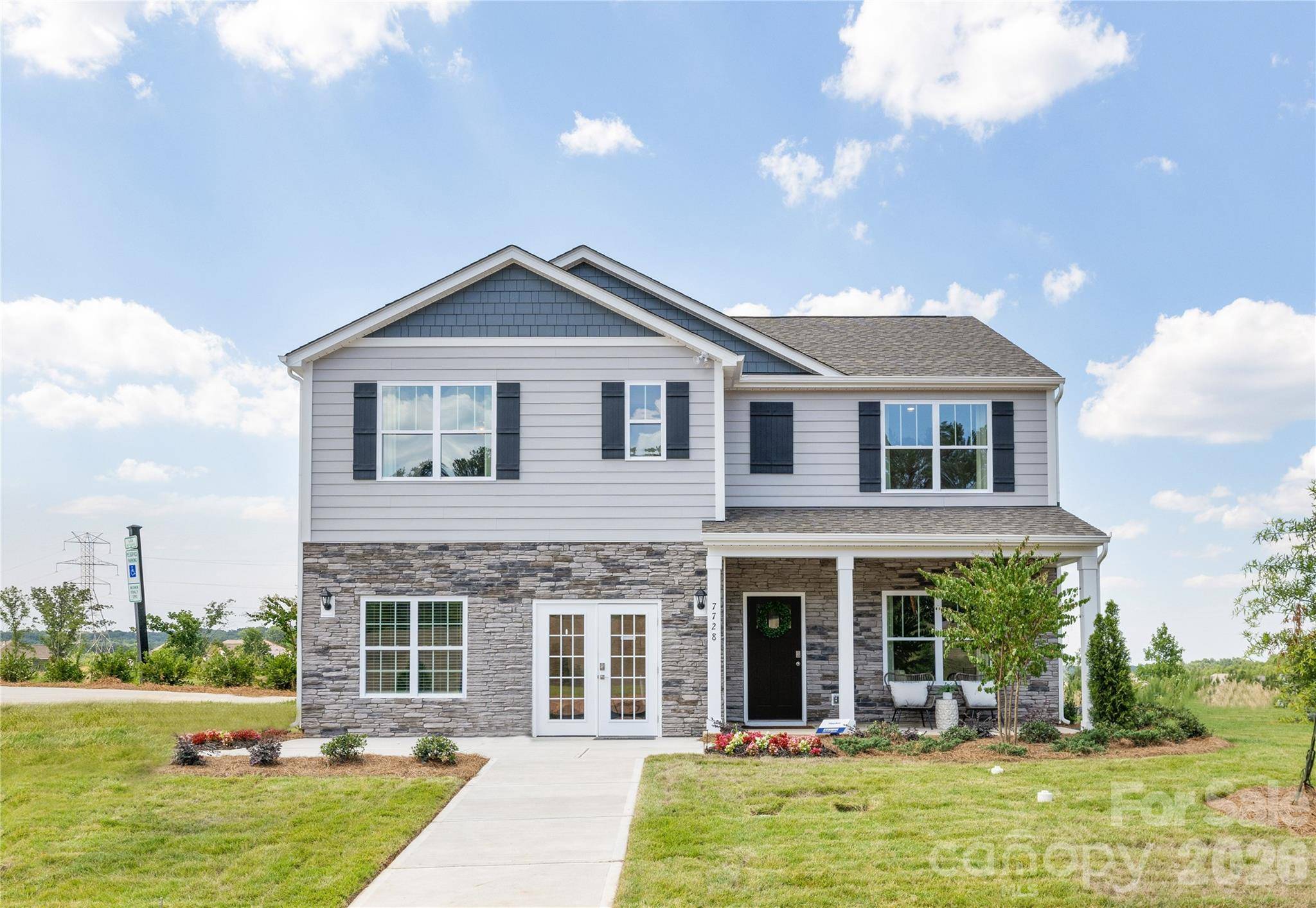 57 Laurel Pointe DR, Waynesville, NC 28785