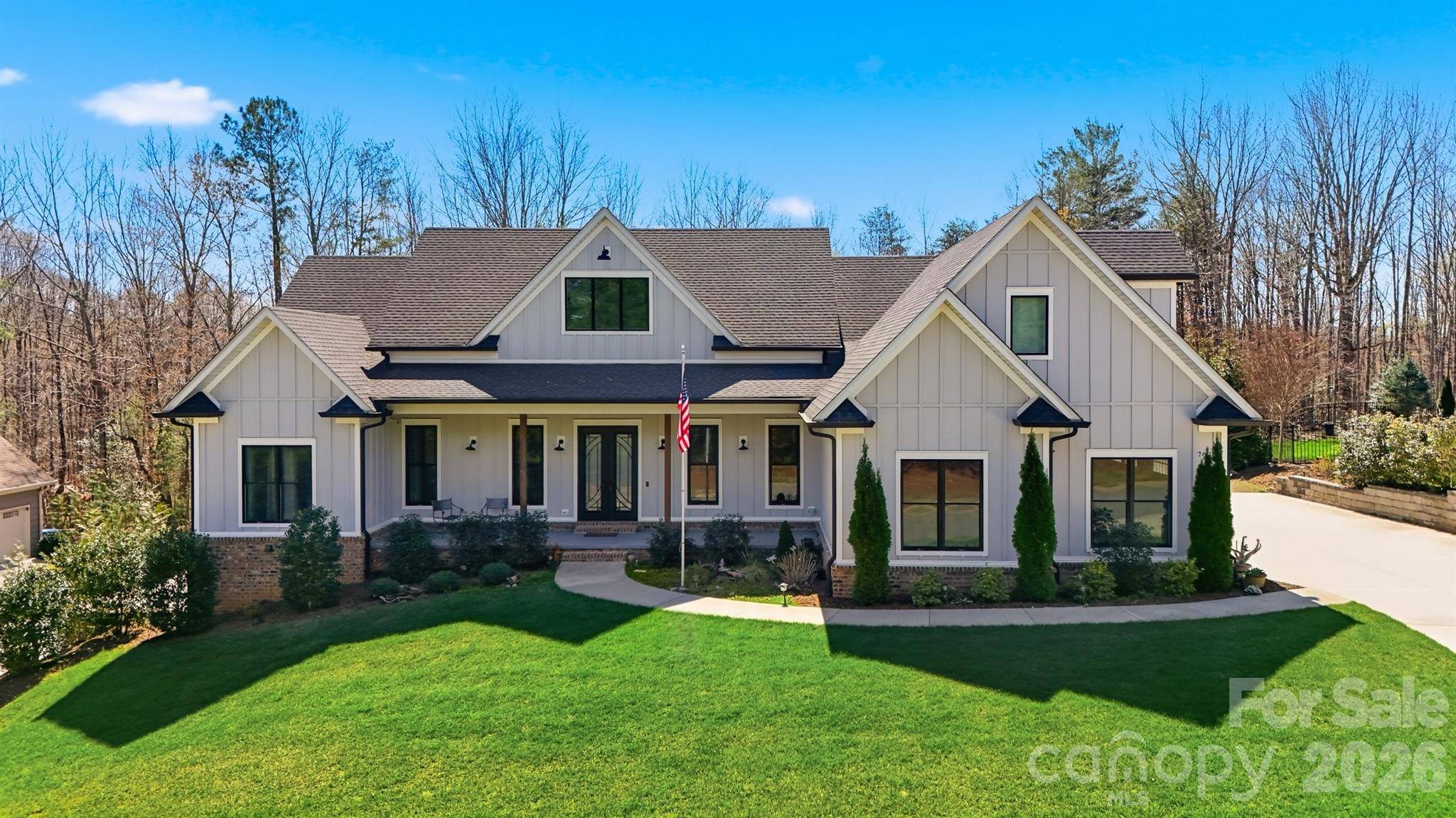 762 River Bend DR, Granite Falls, NC 28630