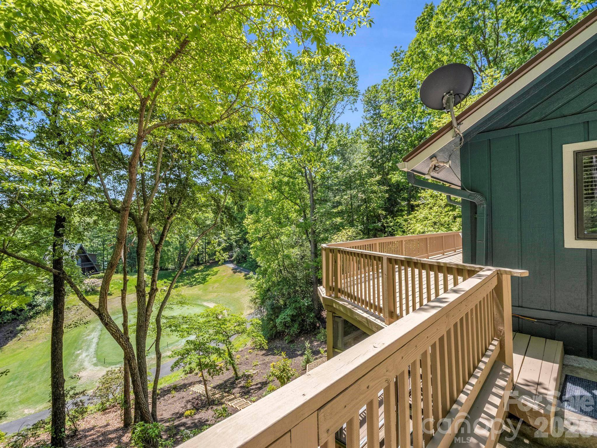 255 Gateway DR, Lake Lure, NC 28746