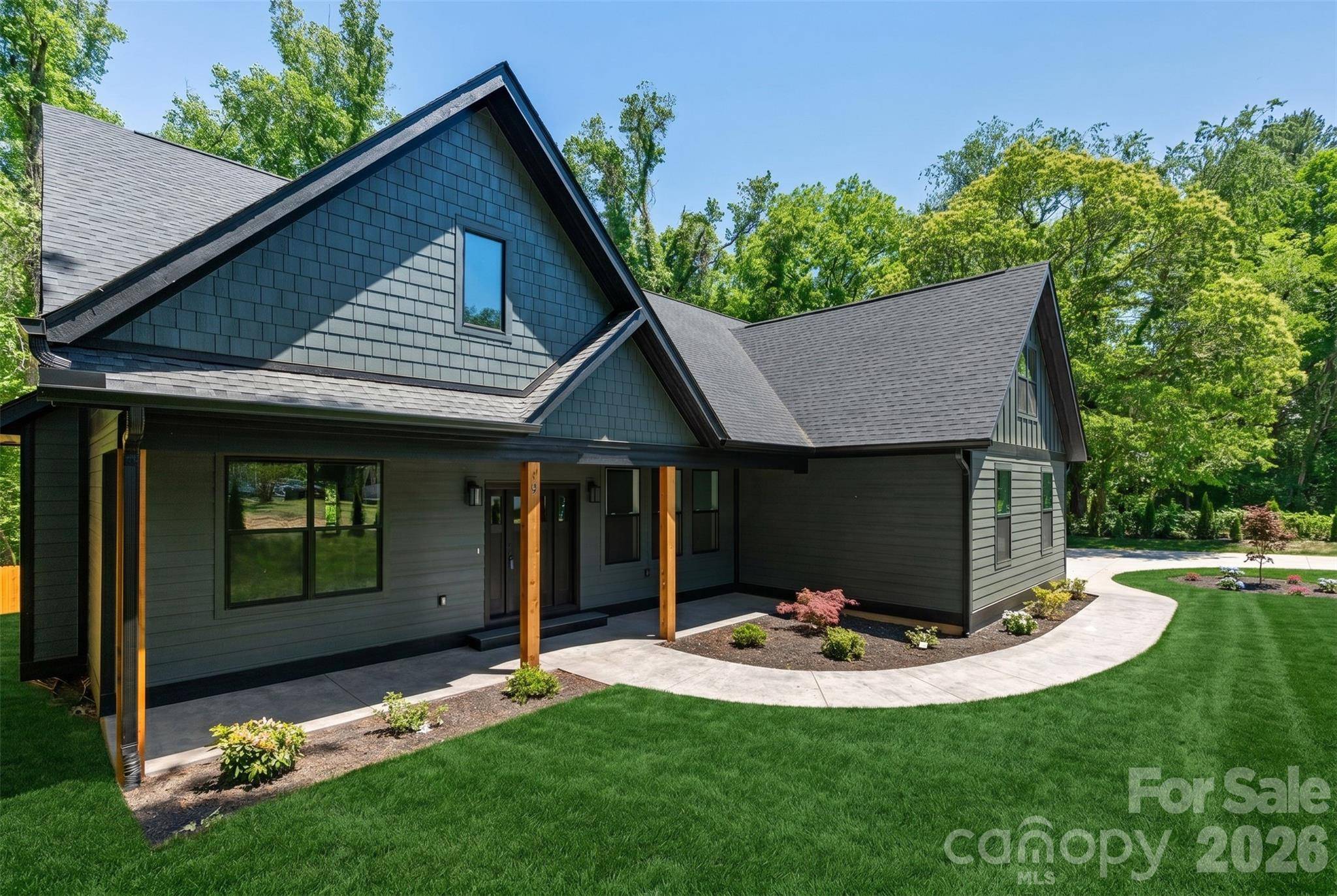 19 E Starnes Cove RD, Asheville, NC 28806