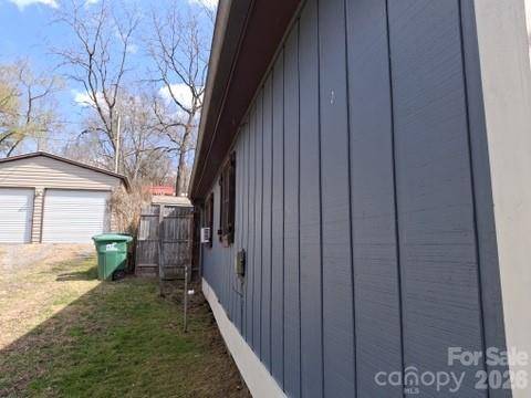 129 Harrison ST, Swannanoa, NC 28778