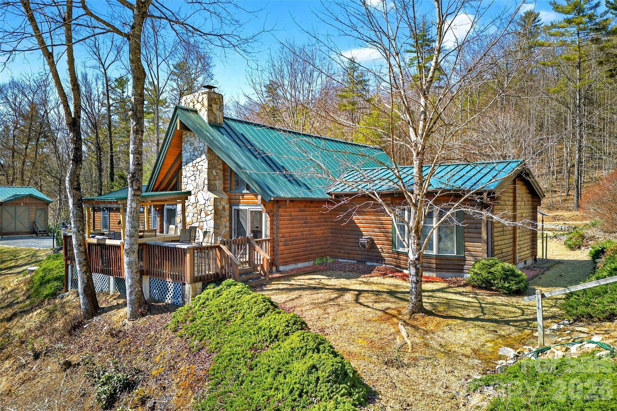 542 Allen Mountain LN, Spruce Pine, NC 28777