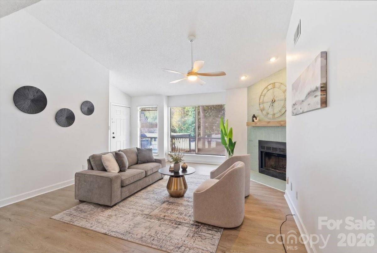 1612 Sharon RD W #66, Charlotte, NC 28210