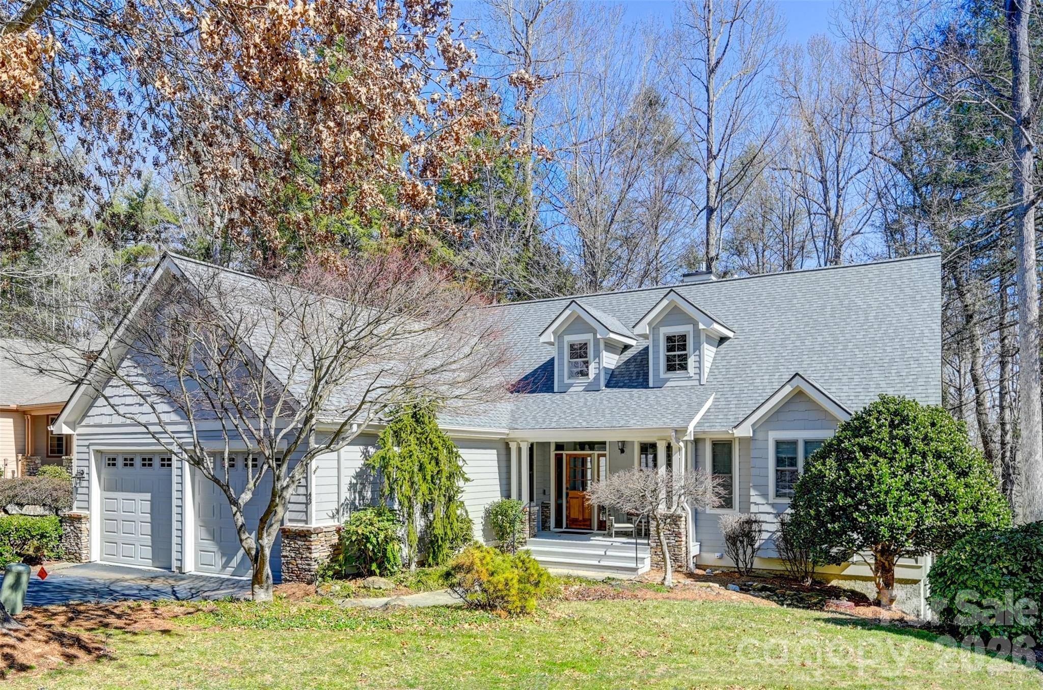 43 S Kuykendall CT, Hendersonville, NC 28739