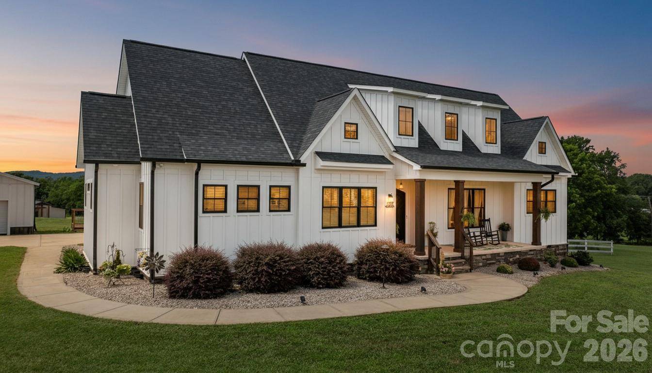 5780 W Hwy 10 HWY, Hickory, NC 28602