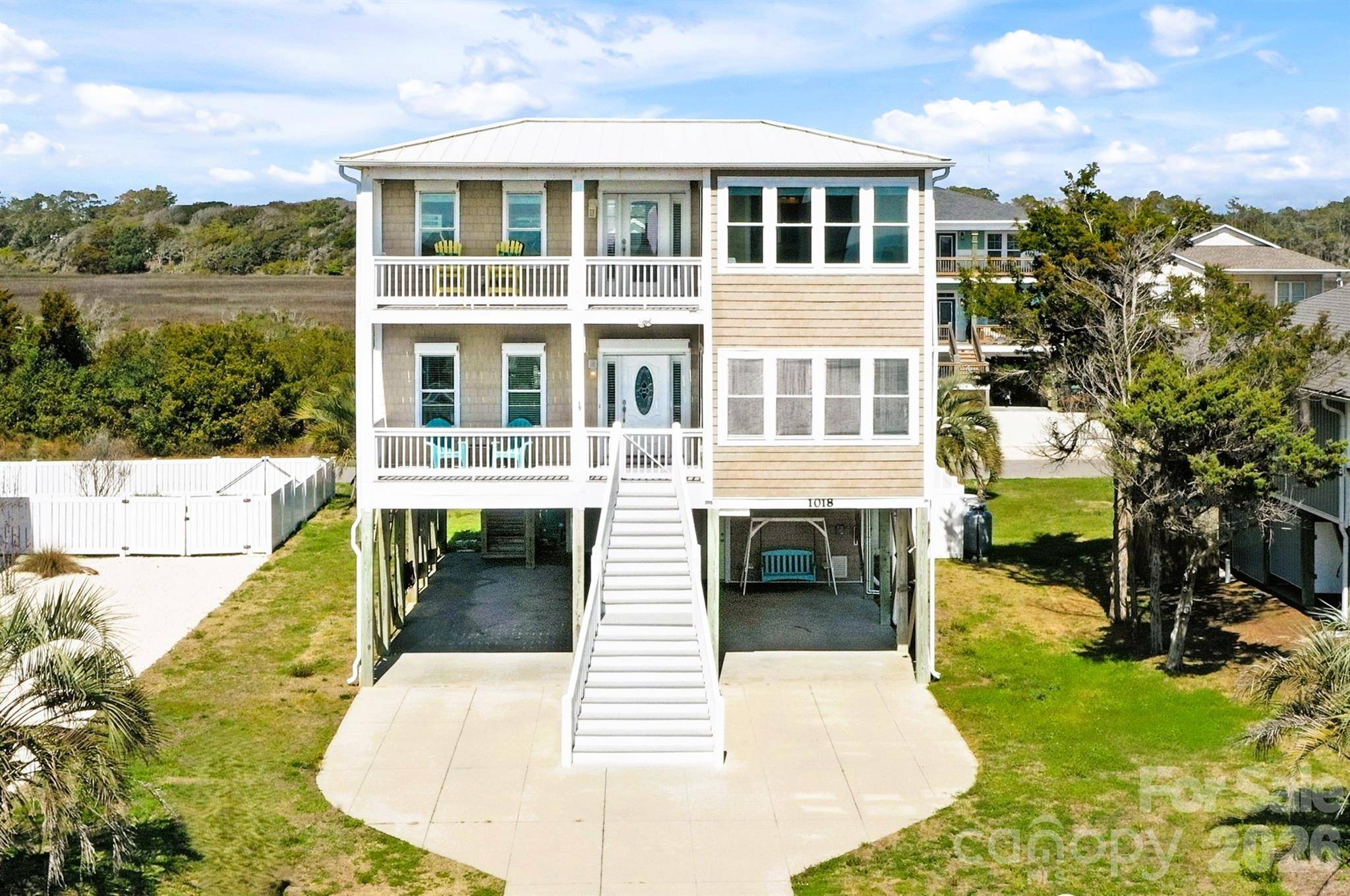 1018 W Dolphin DR W, Oak Island, NC 28465