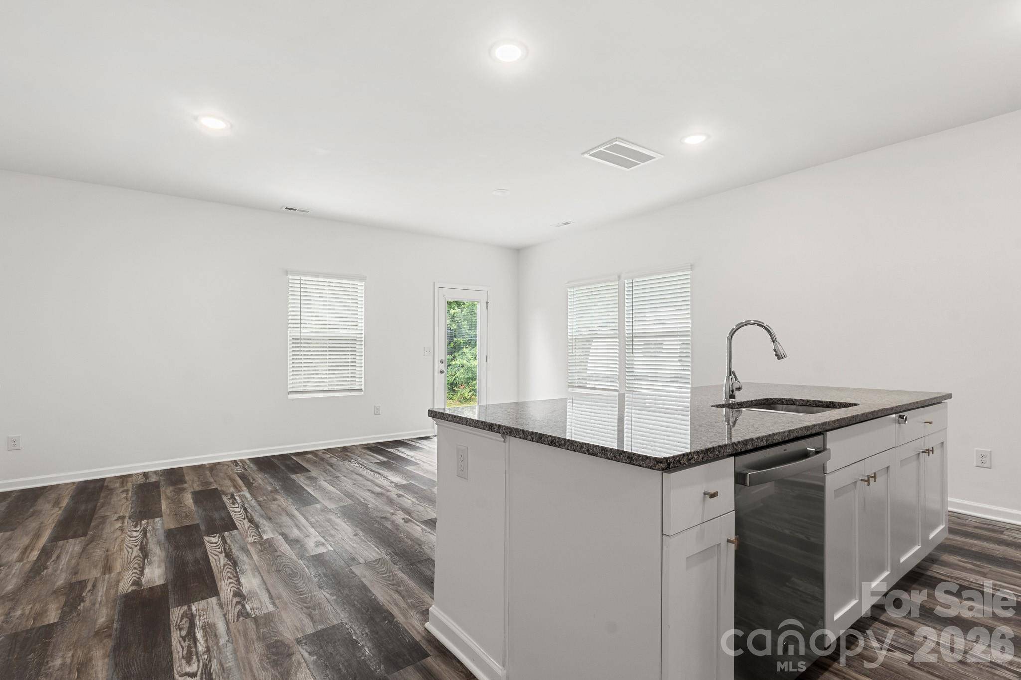 112 Angle ST, Cherryville, NC 28021
