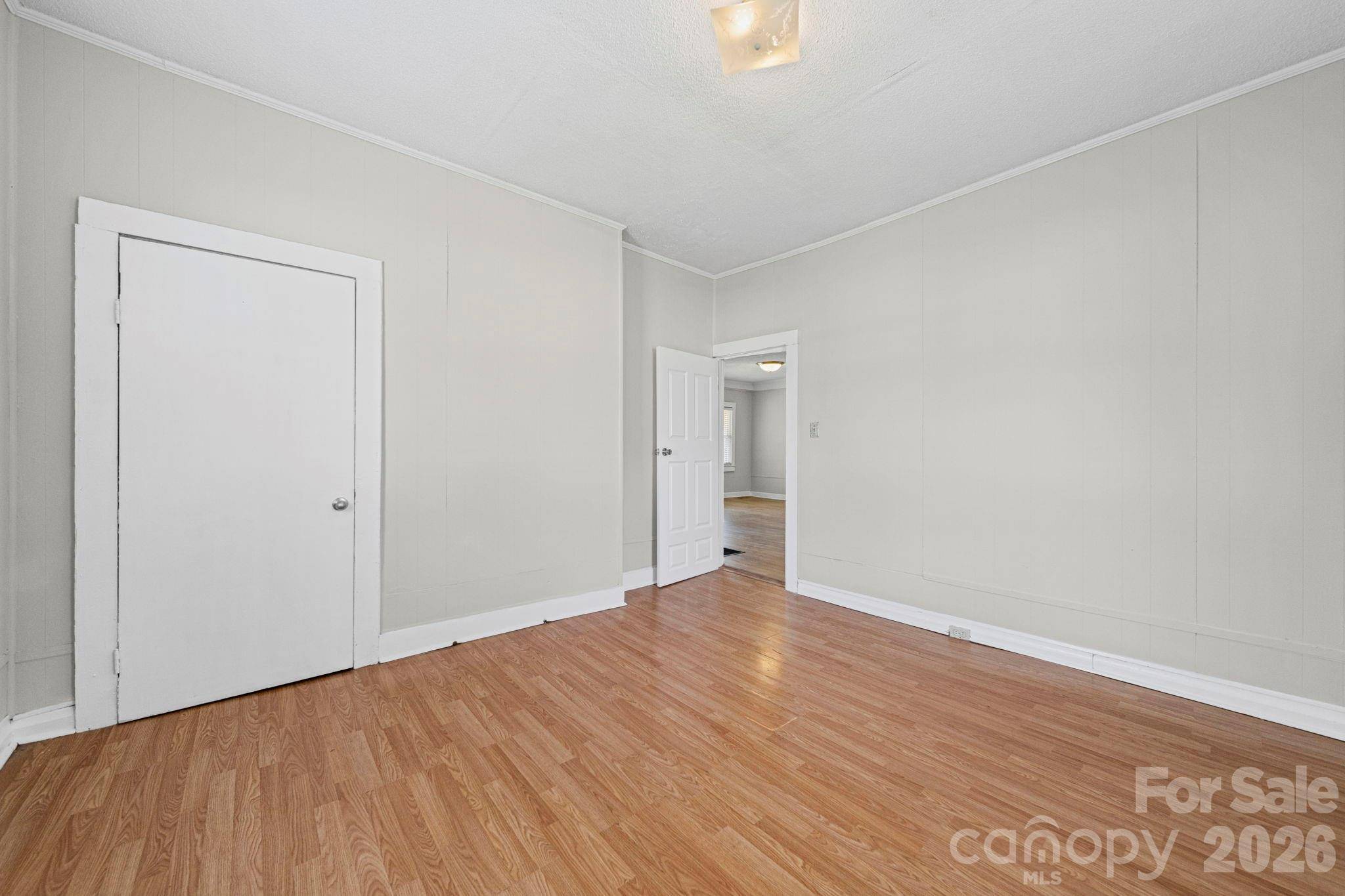 1866 Hilltop CIR, Gastonia, NC 28054