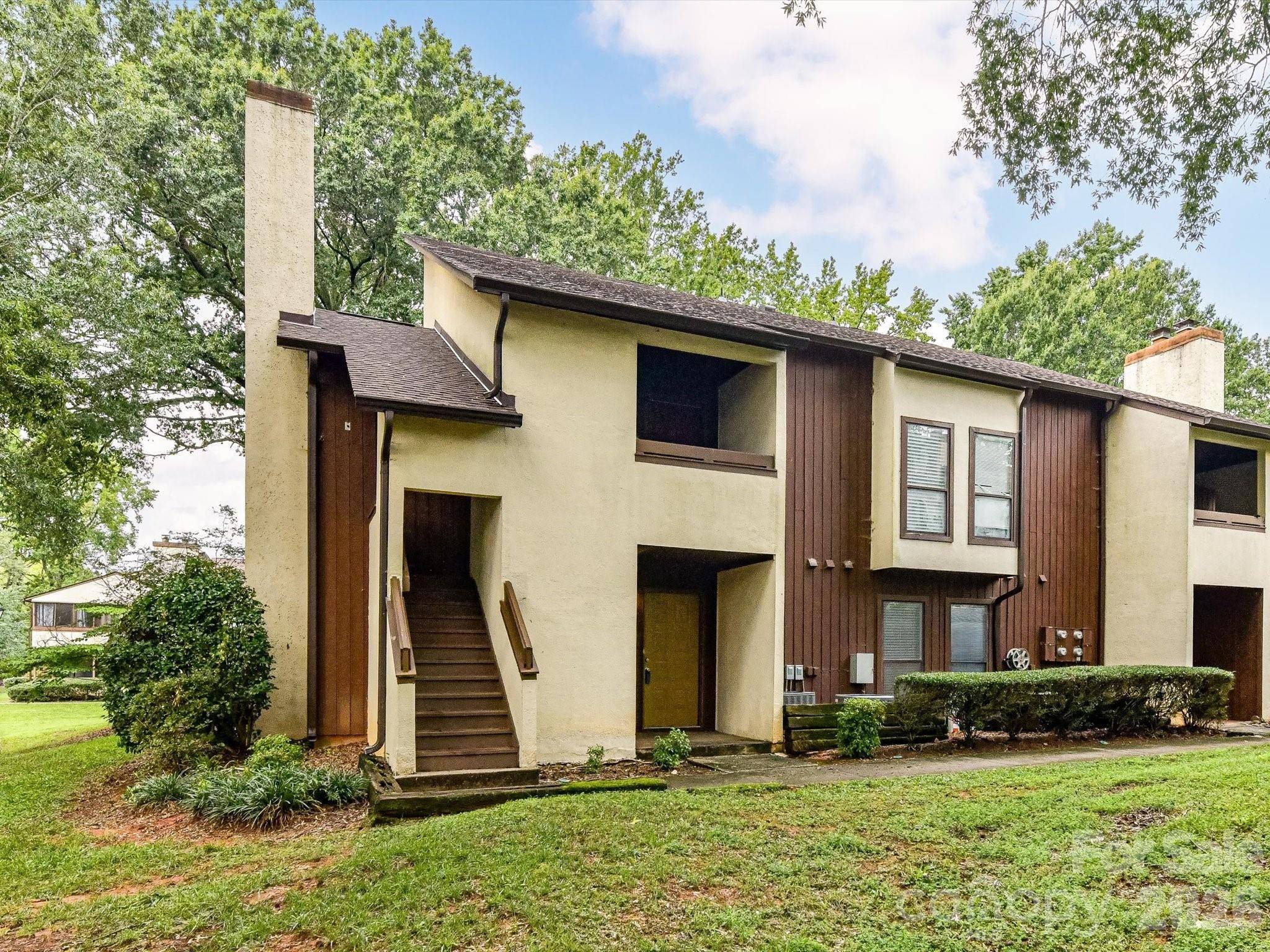 7304 Winery LN, Charlotte, NC 28227