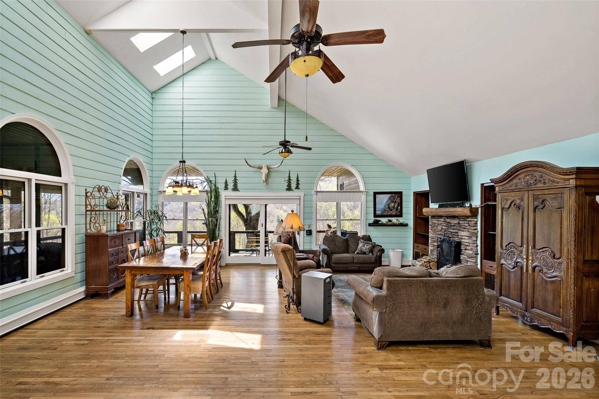 311 Pisgah Mine RD, Burnsville, NC 28714