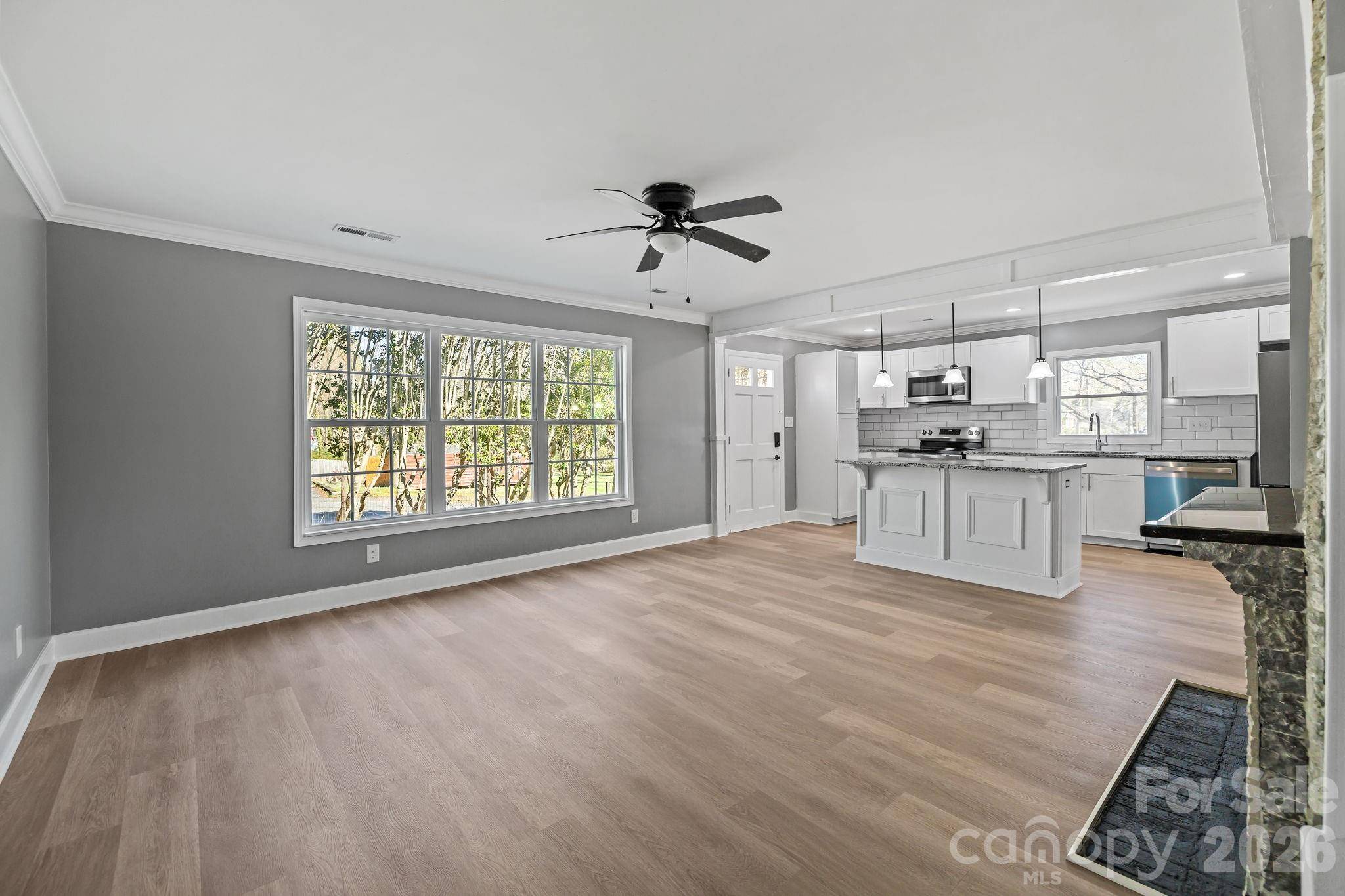 1722 Hartford DR, Gastonia, NC 28052