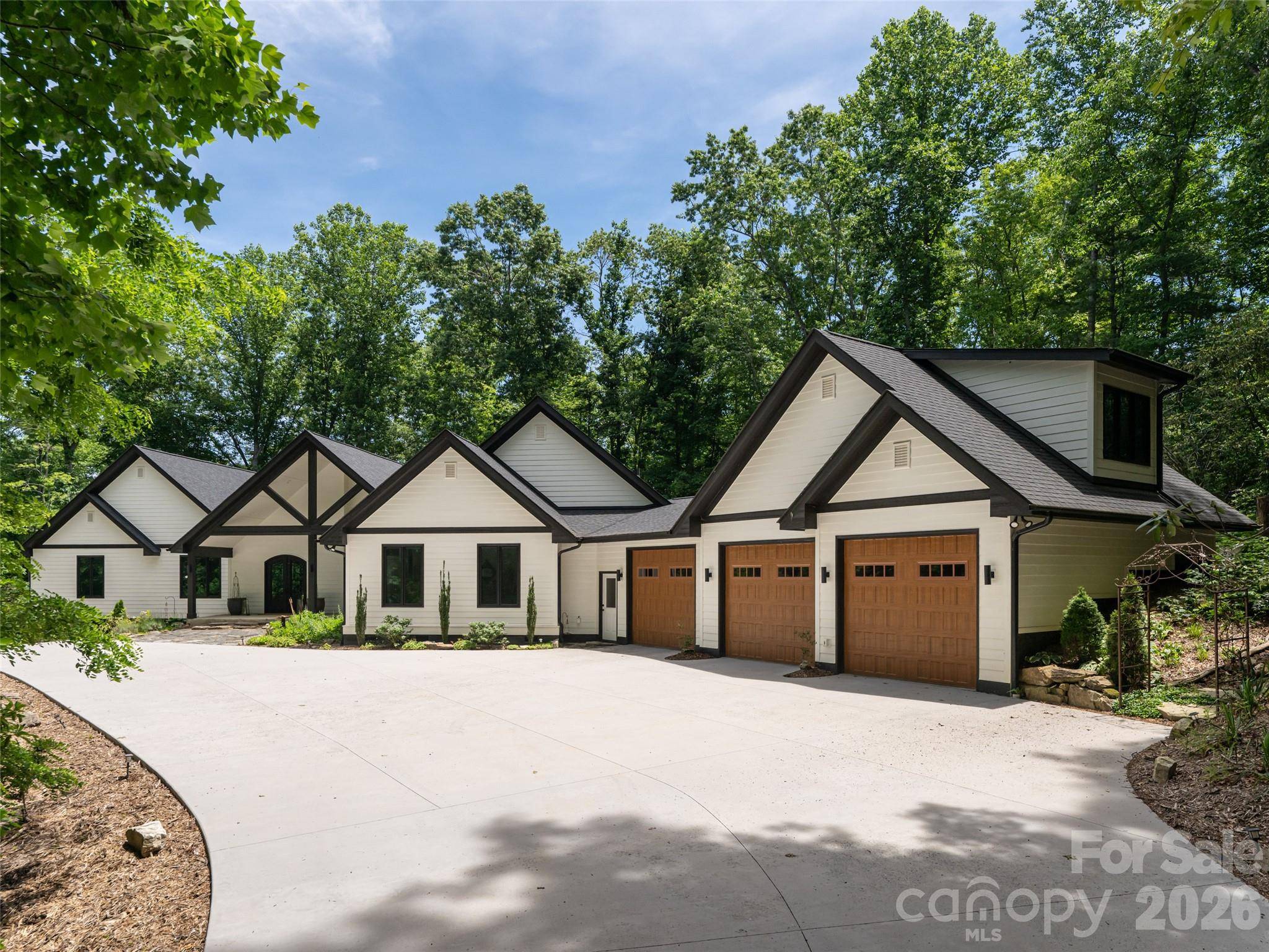 508 Avery Creek RD, Arden, NC 28704