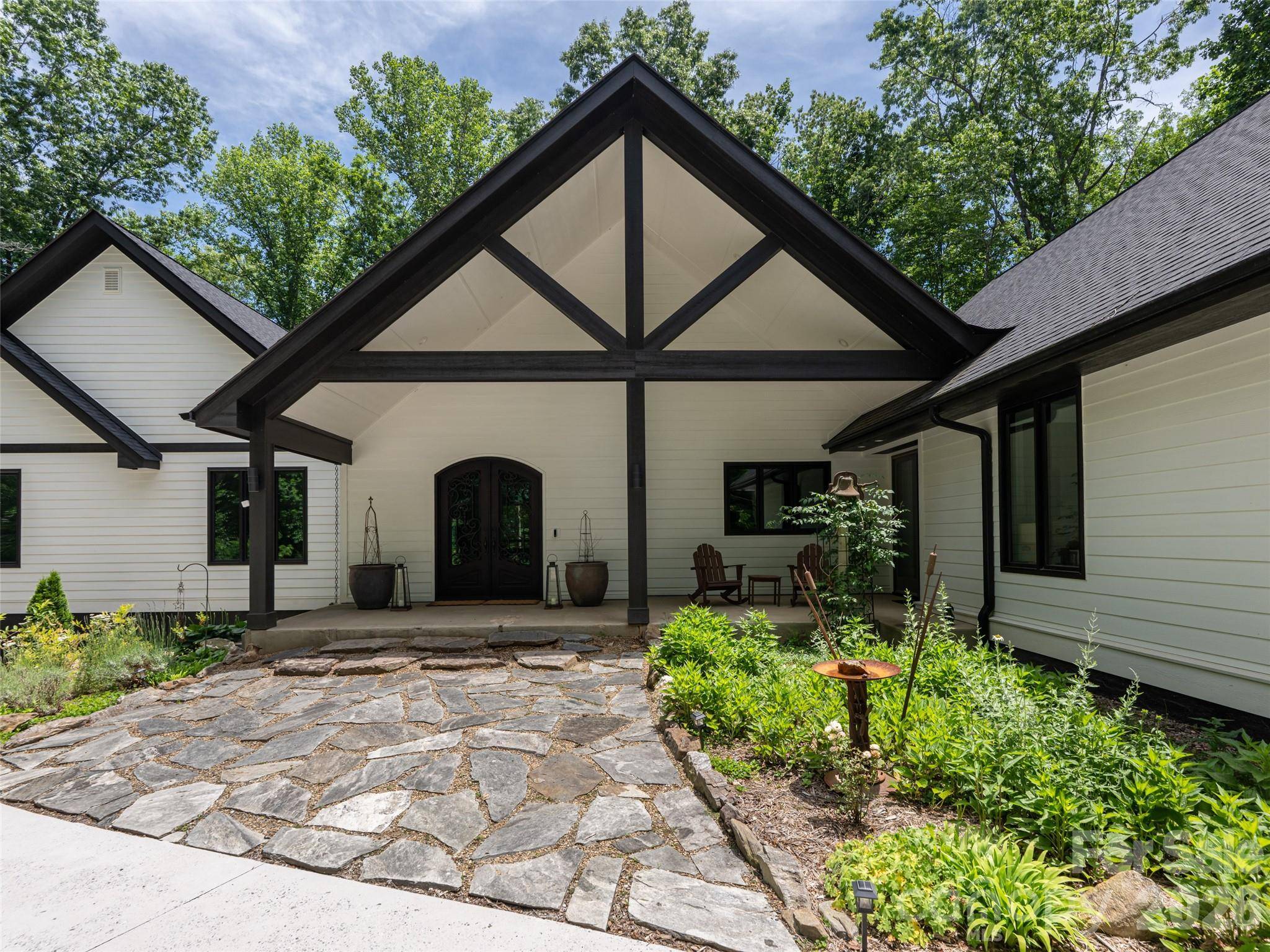 508 Avery Creek RD, Arden, NC 28704