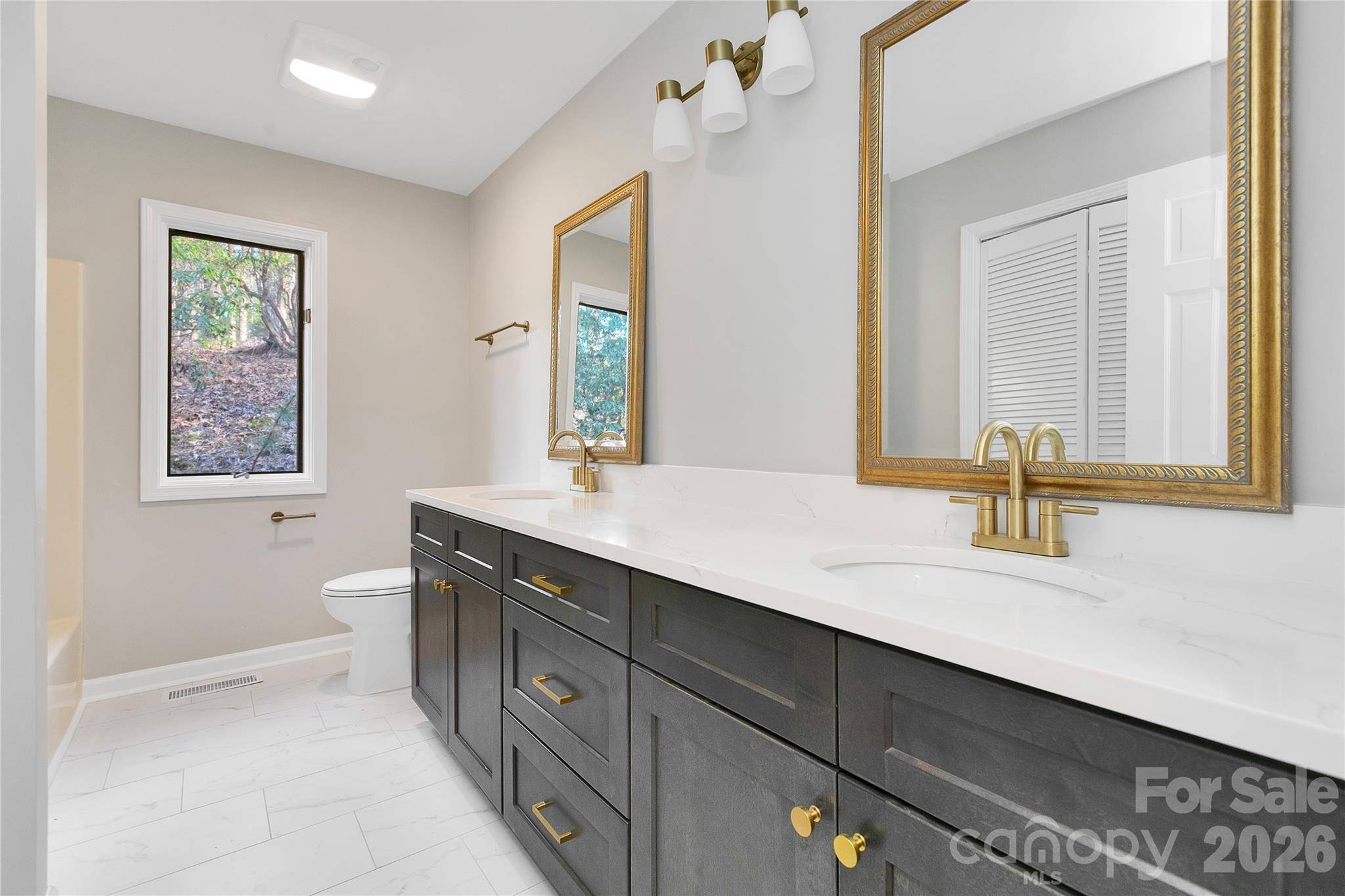 3814 Connestee TRL, Brevard, NC 28712