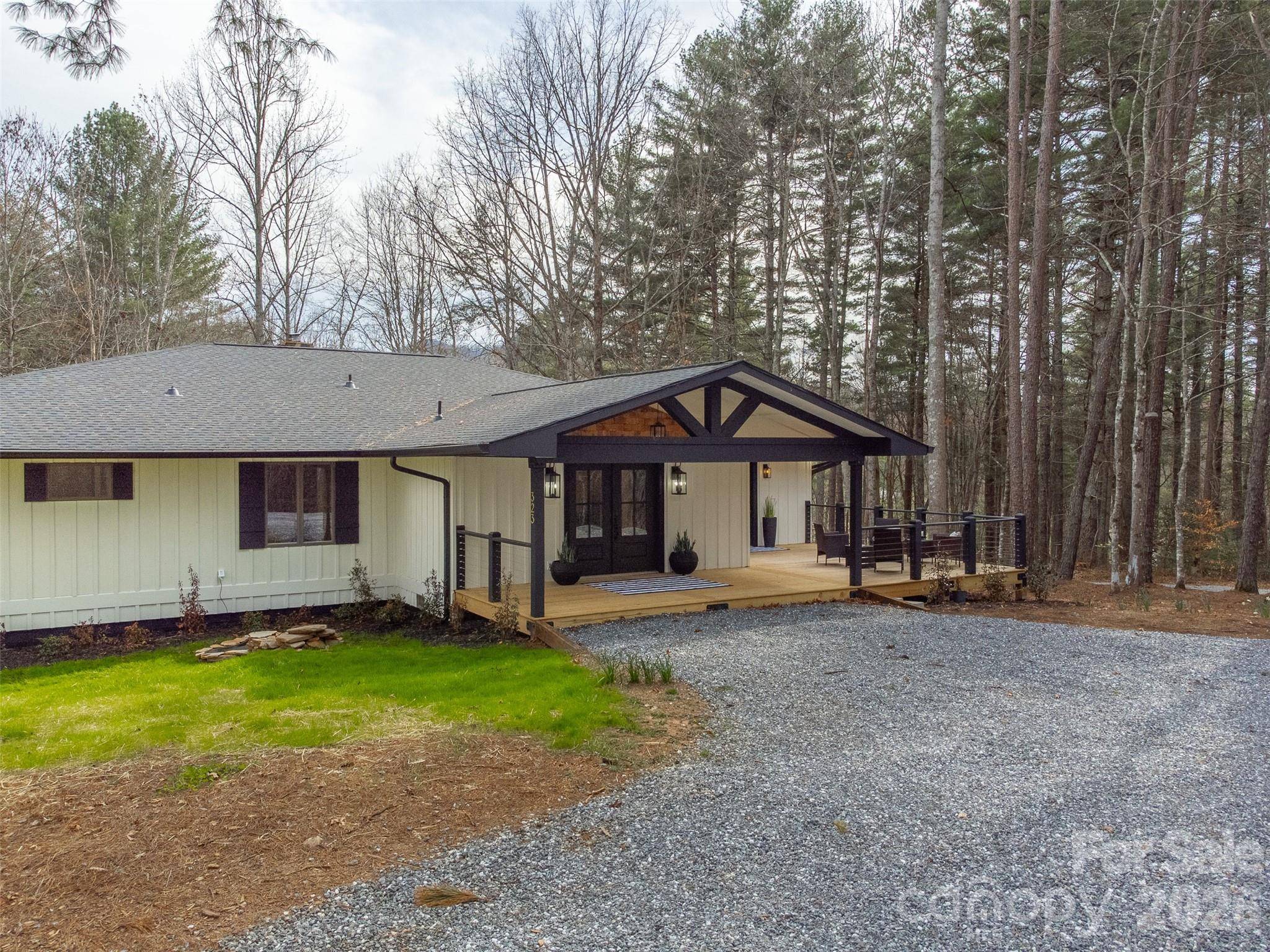 323 Mashburn Branch RD, Franklin, NC 28734