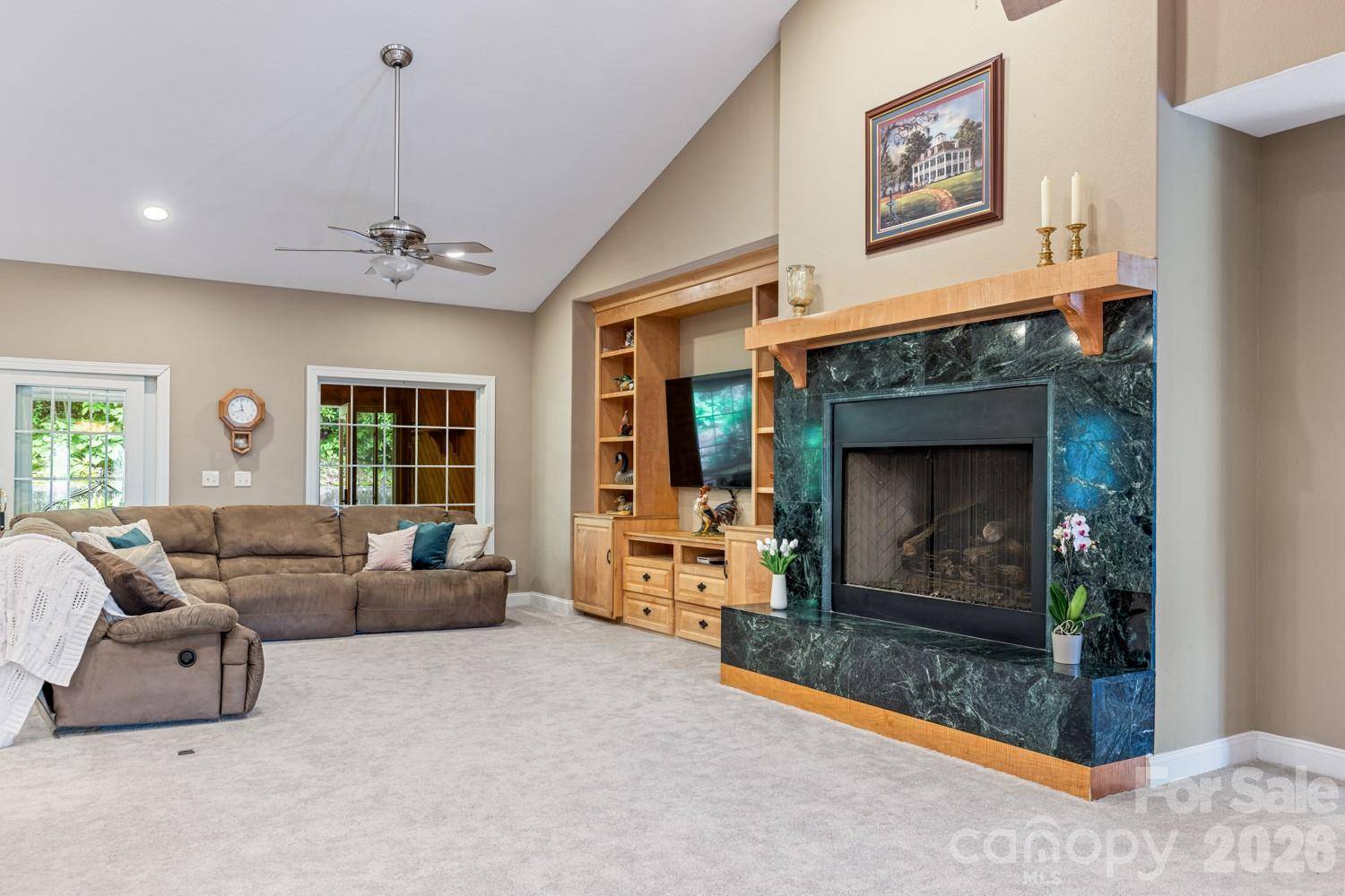 6 Grouse TER, Fairview, NC 28730