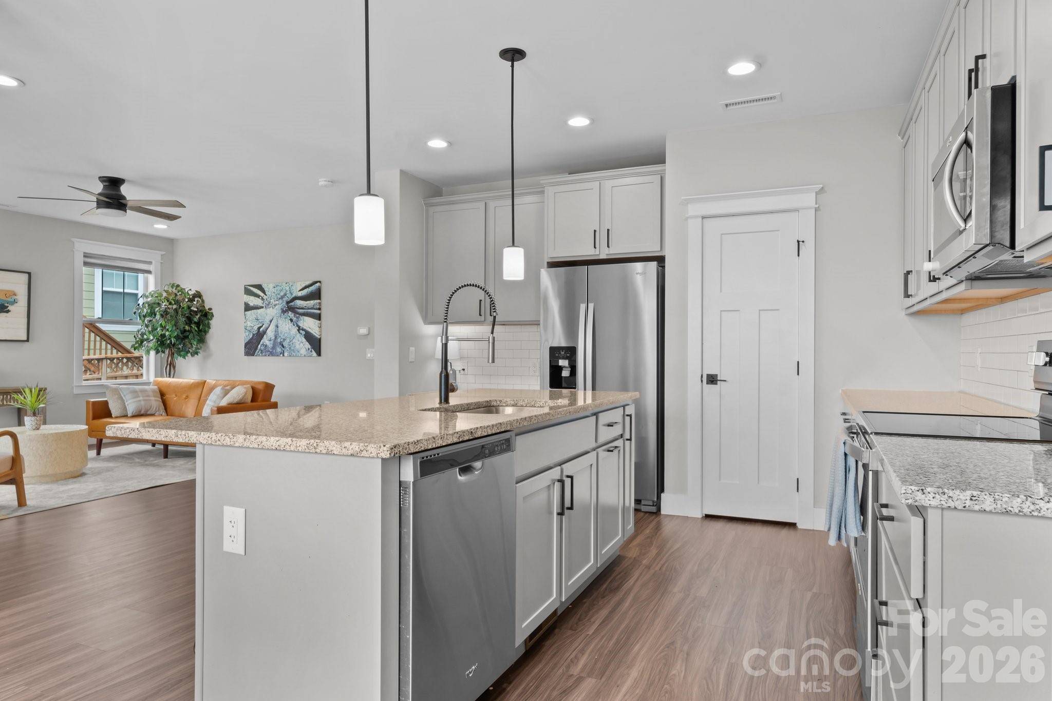1112 Blueview DR, Black Mountain, NC 28711