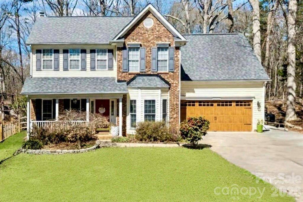 13702 Chambray LN, Charlotte, NC 28278